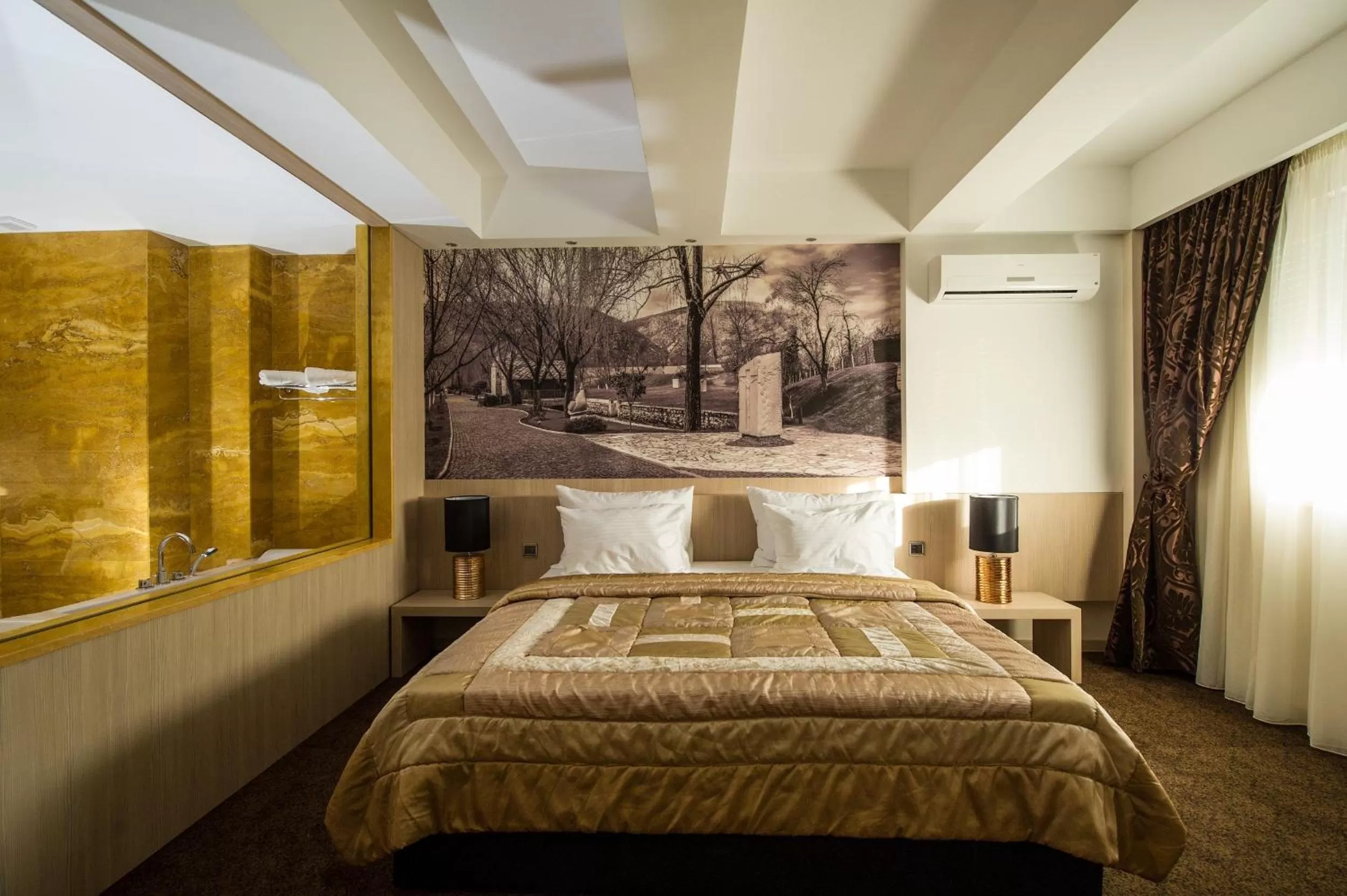 Bed in City Hotel Mostar