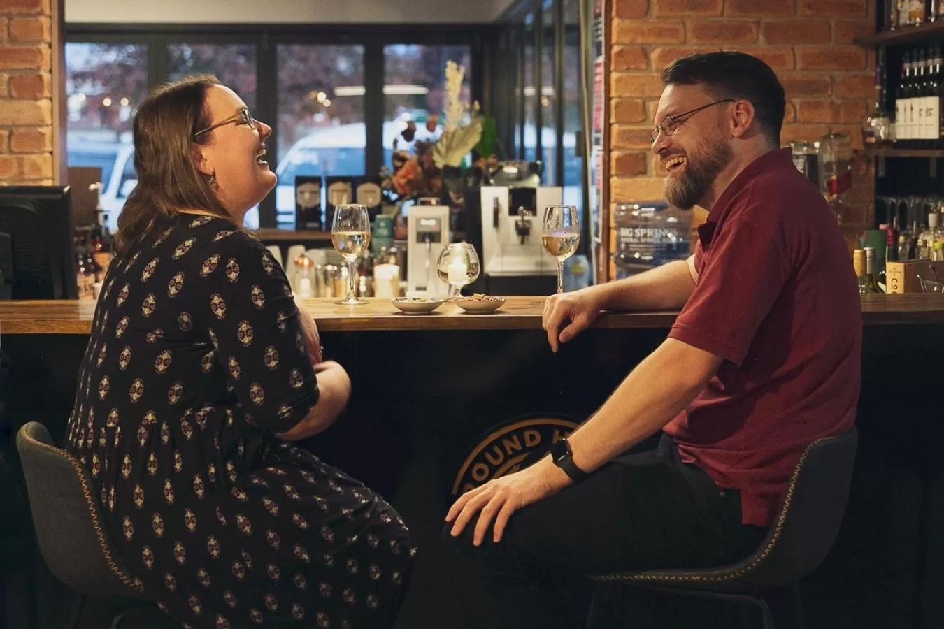 Lounge or bar in The Crossing Motel