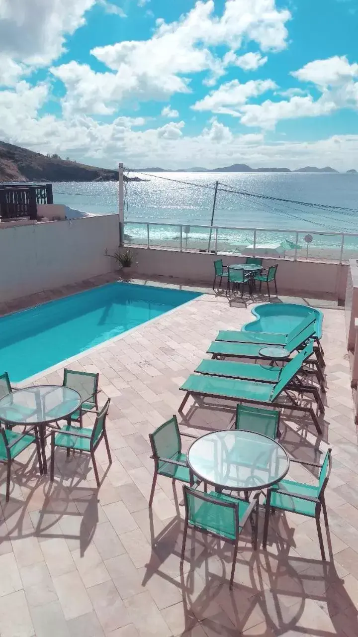 Swimming Pool in Ocean View Hotel