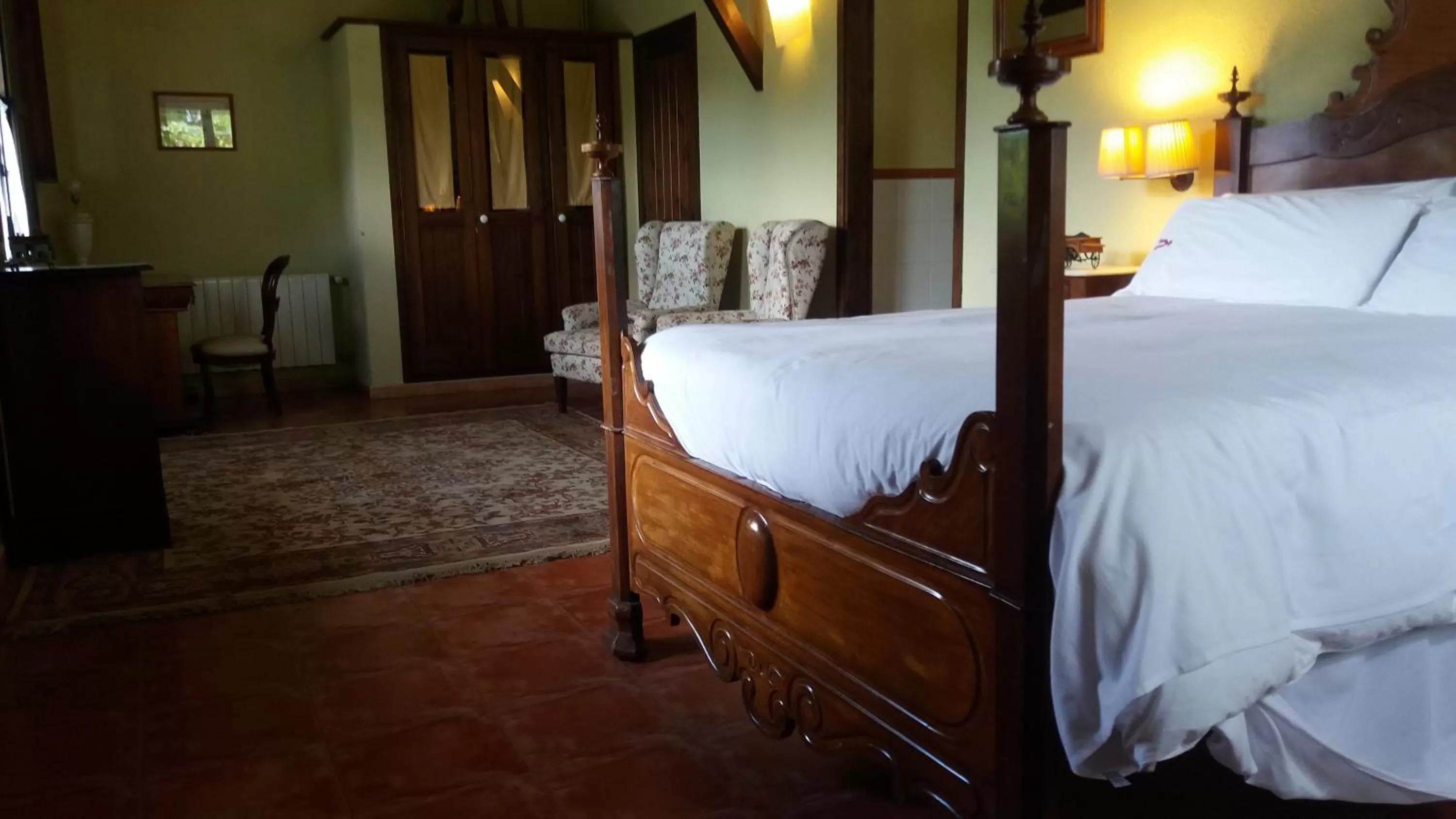 Bed in Hotel Cruells