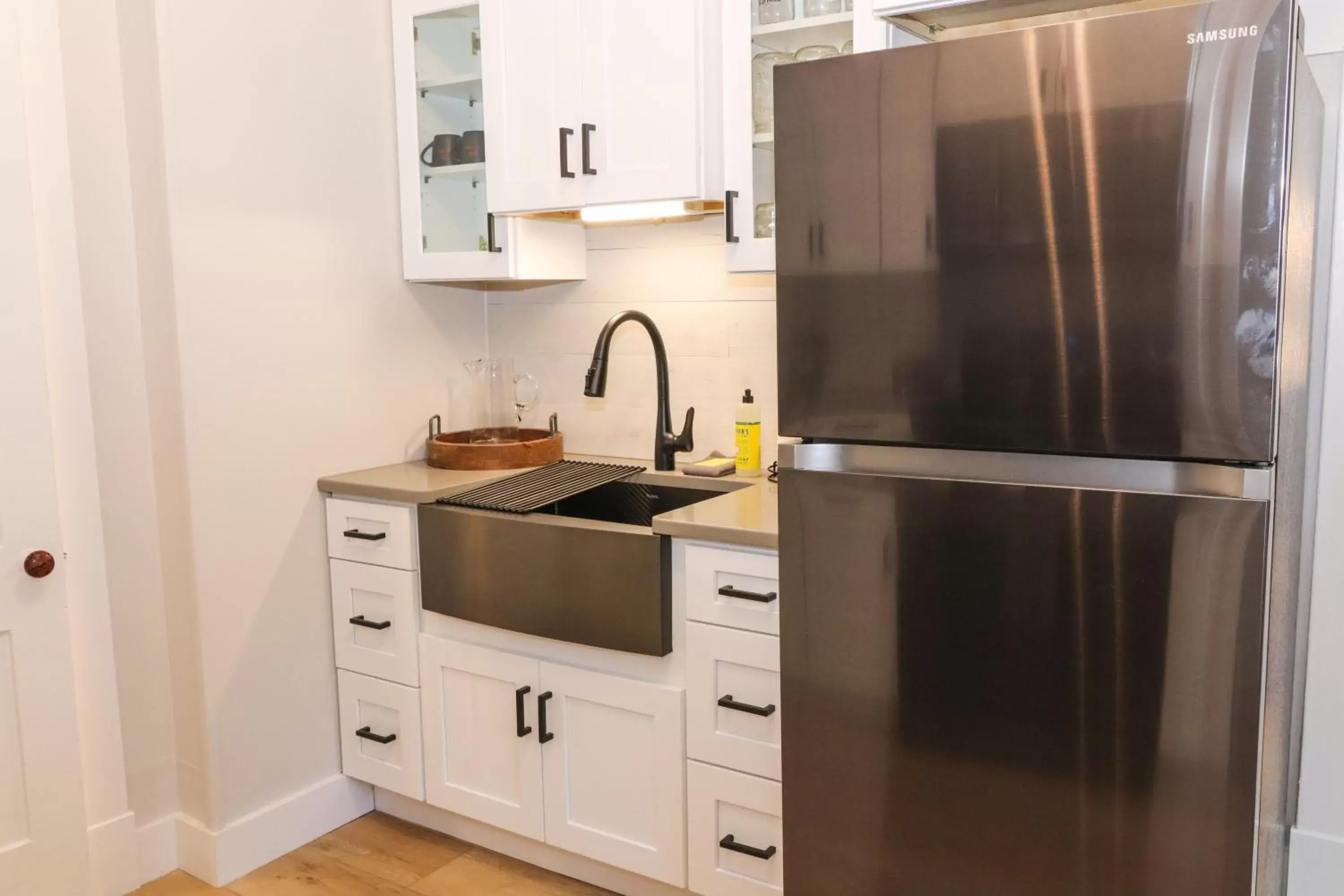 Kitchen/Kitchenette in Old Mill Inn