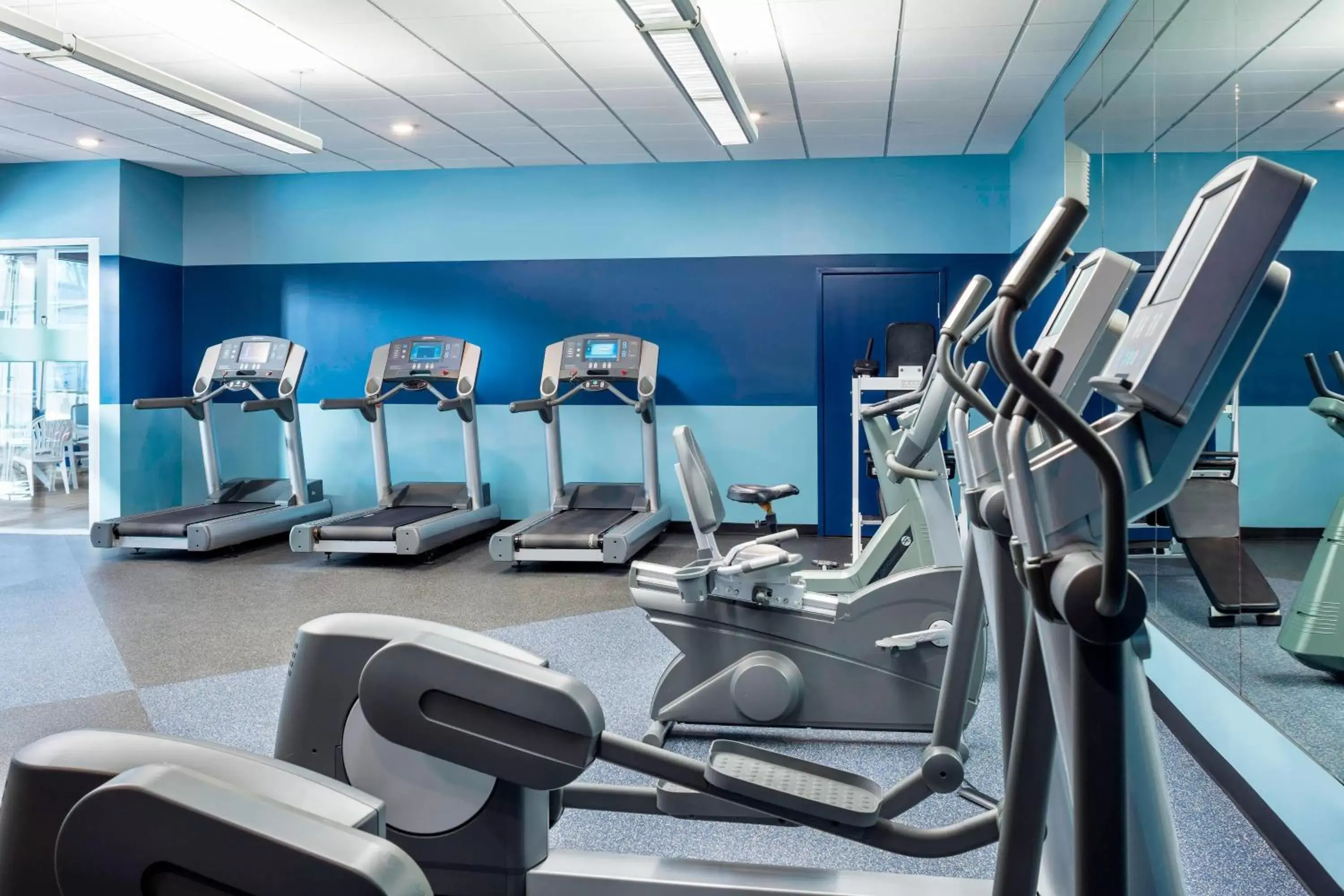Fitness centre/facilities, Fitness Center/Facilities in Four Points by Sheraton Chicago O'Hare