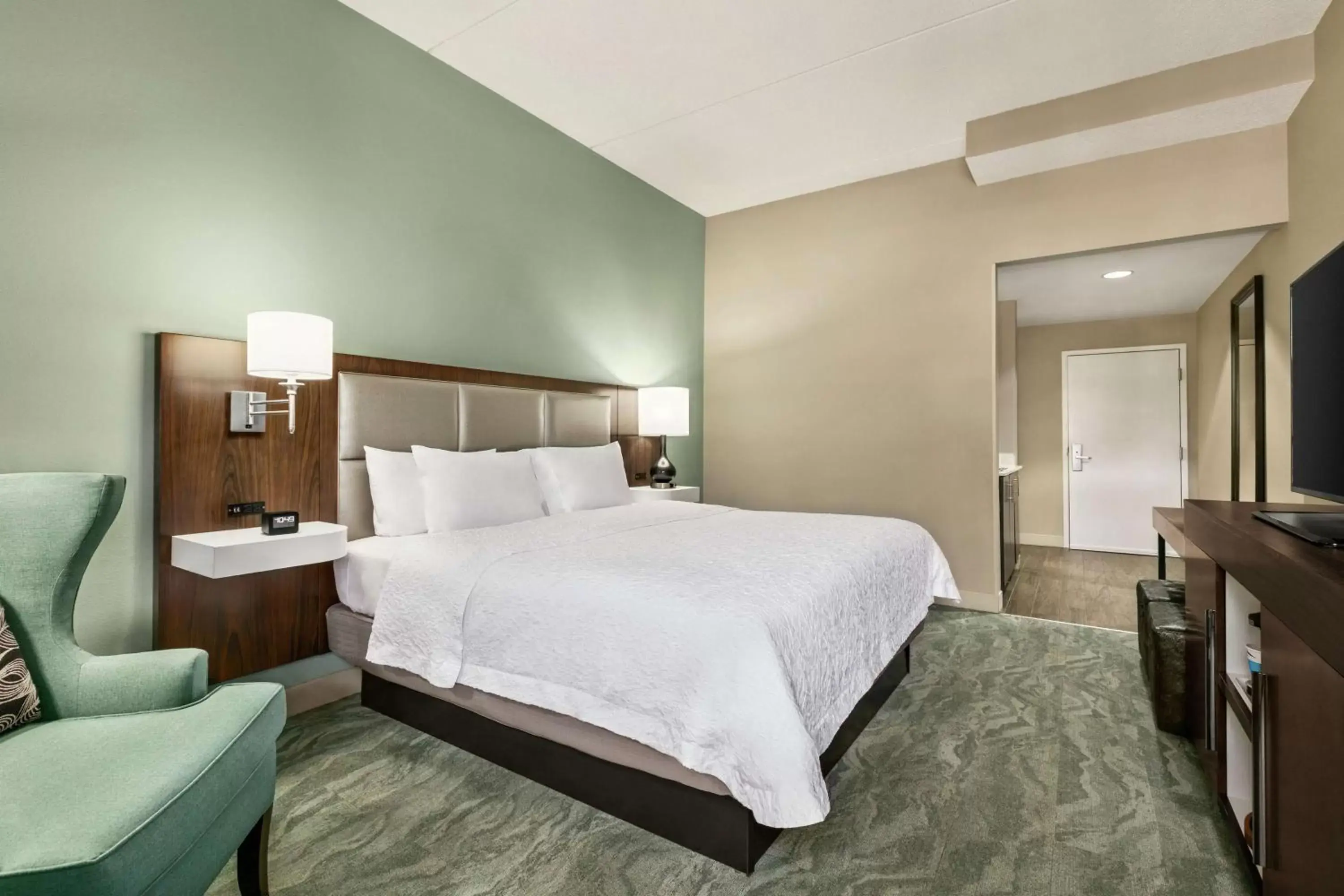 Bedroom, Bed in Hampton Inn Richmond/Ashland