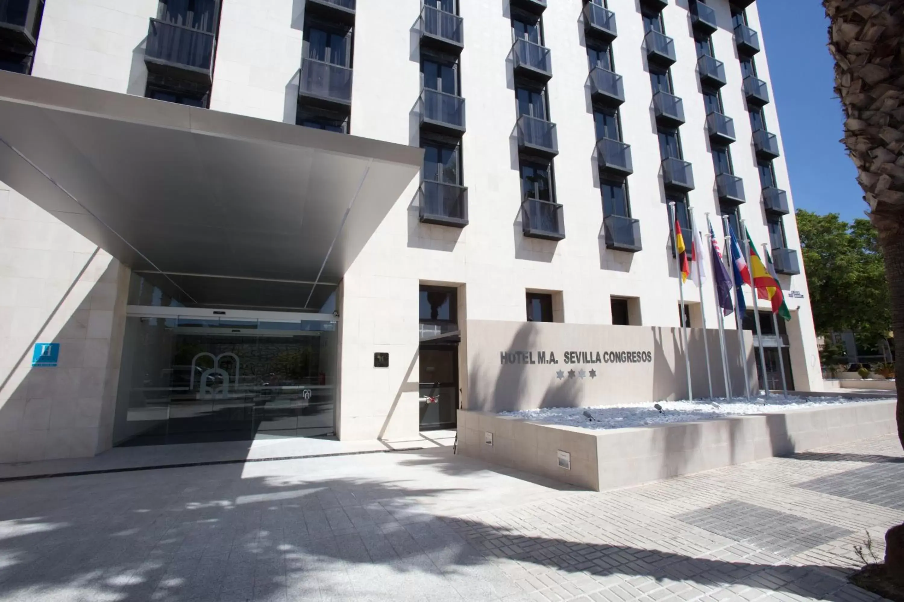 Facade/entrance in M.A. Hotel Sevilla Congresos Facade/entrance in M.A. Hotel Sevilla Congresos
