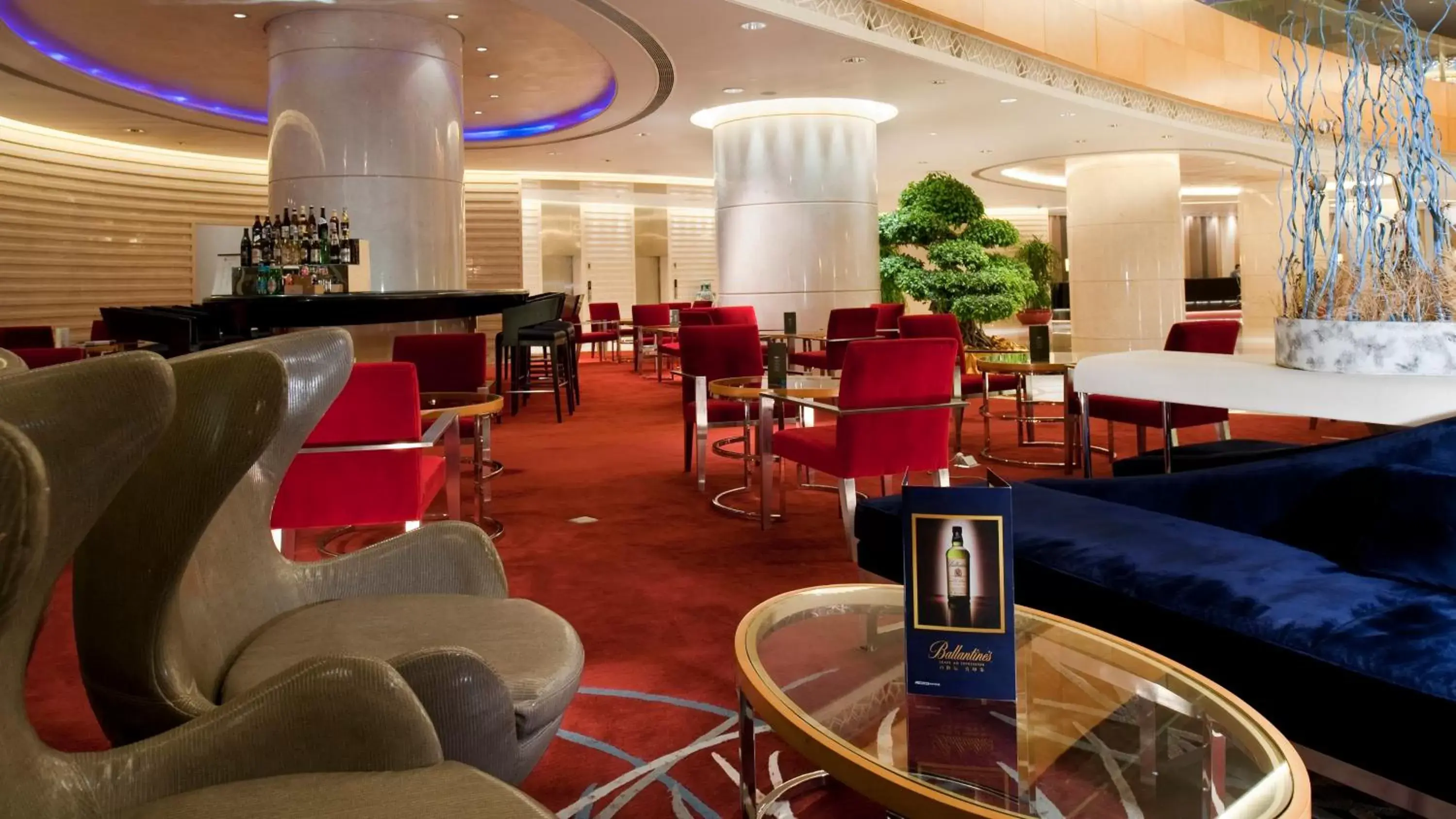 Lounge or bar, Lounge/Bar in Holiday Inn Tianjin Riverside, an IHG Hotel