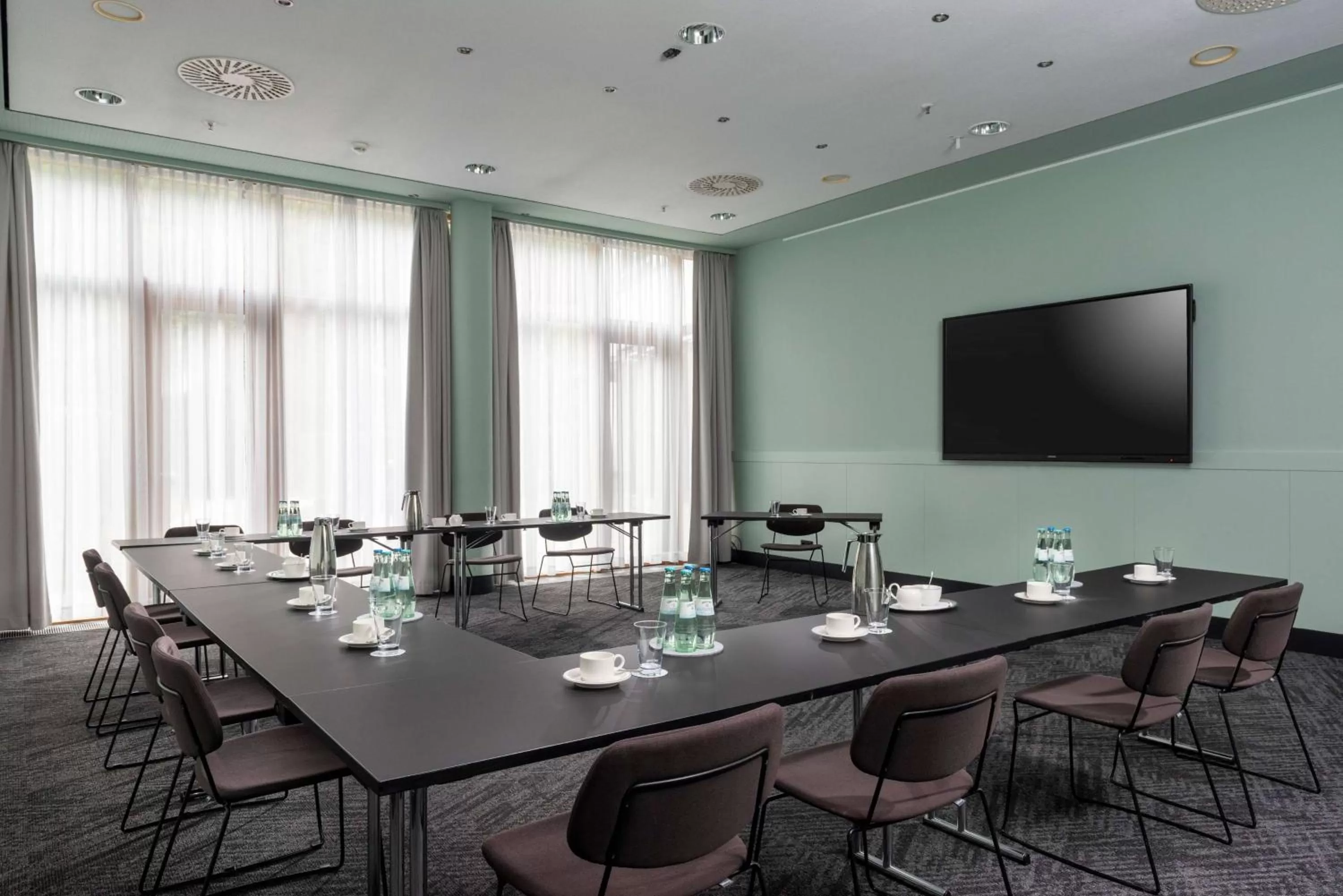 TV and multimedia in Vienna House by Wyndham Remarque Osnabrück