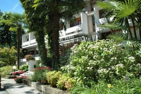 Facade/entrance, Property Building in Hotel Mar Del Plata