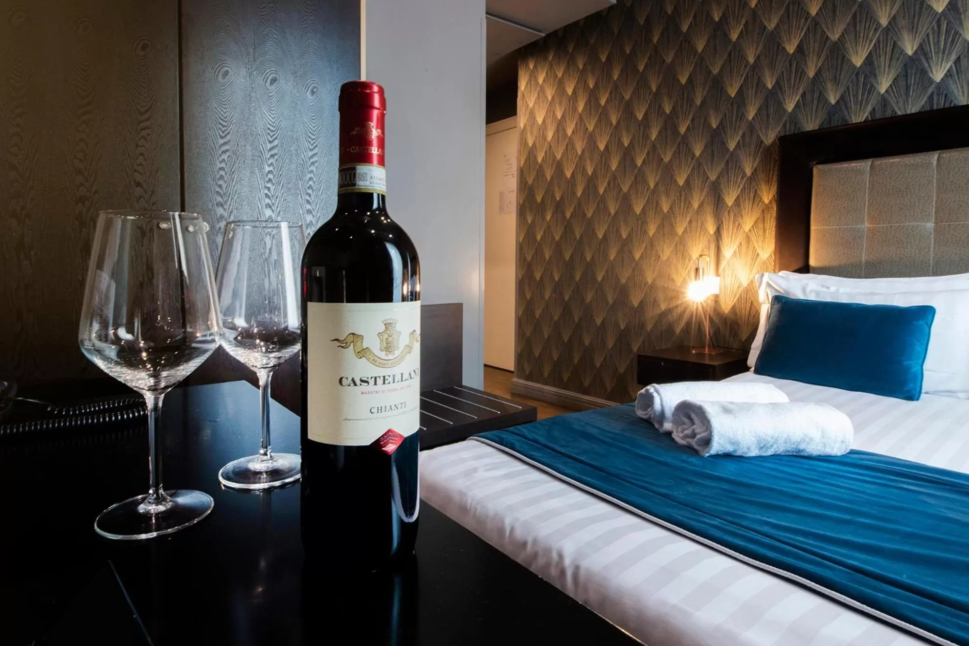 Bed in Hotel 87 eighty-seven - Maison d'Art Collection