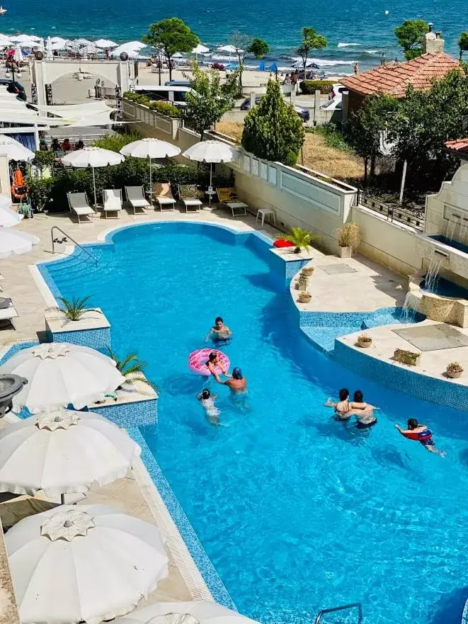 Swimming pool in Penelopa Palace Apart Hotel & SPA Swimming pool in Penelopa Palace Apart Hotel & SPA