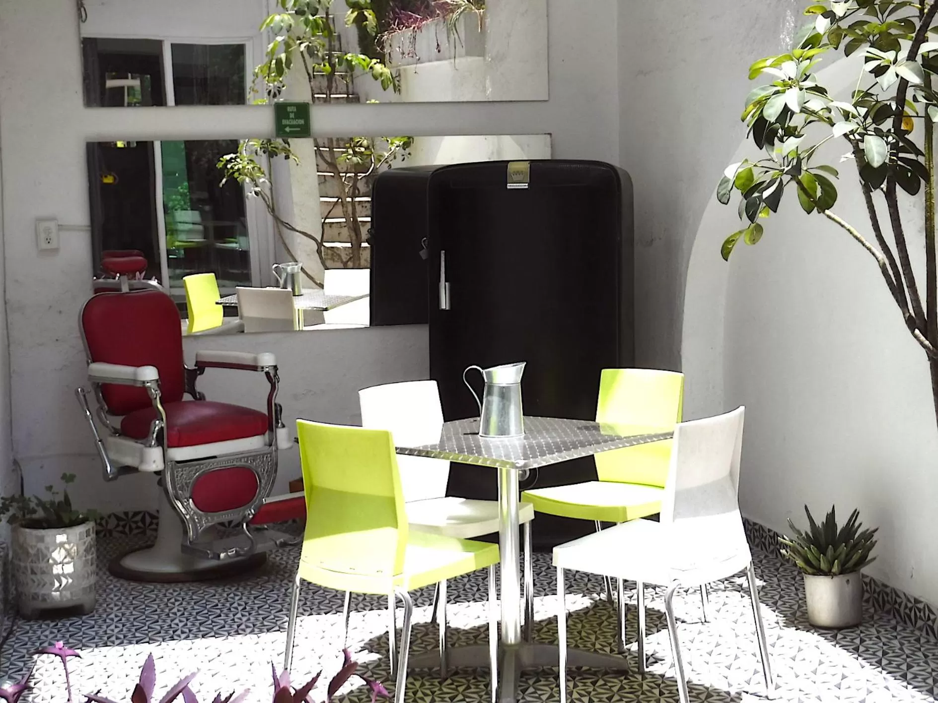 Patio, Restaurant/Places to Eat in Condesa Haus B&B