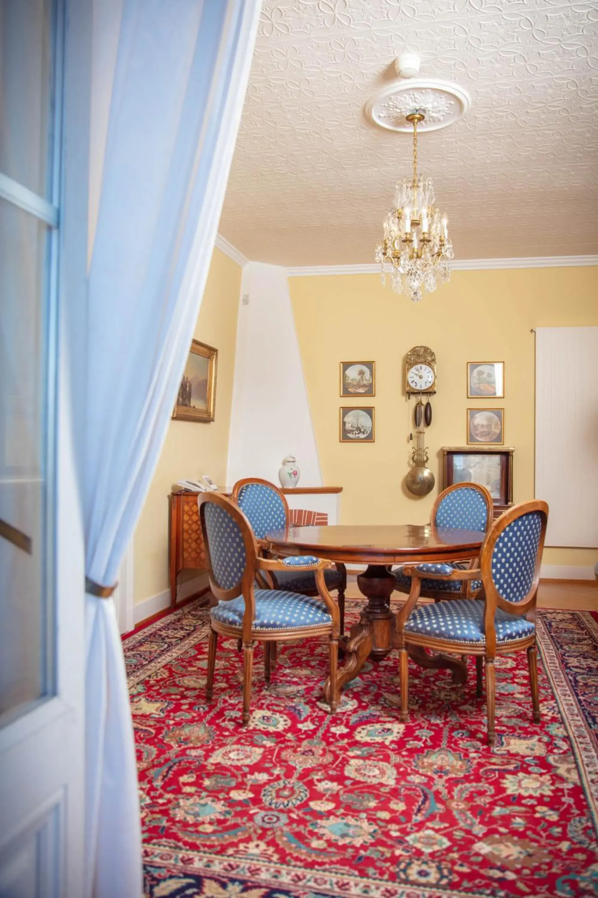 Living room, Seating Area in Hotel Victoria Glion