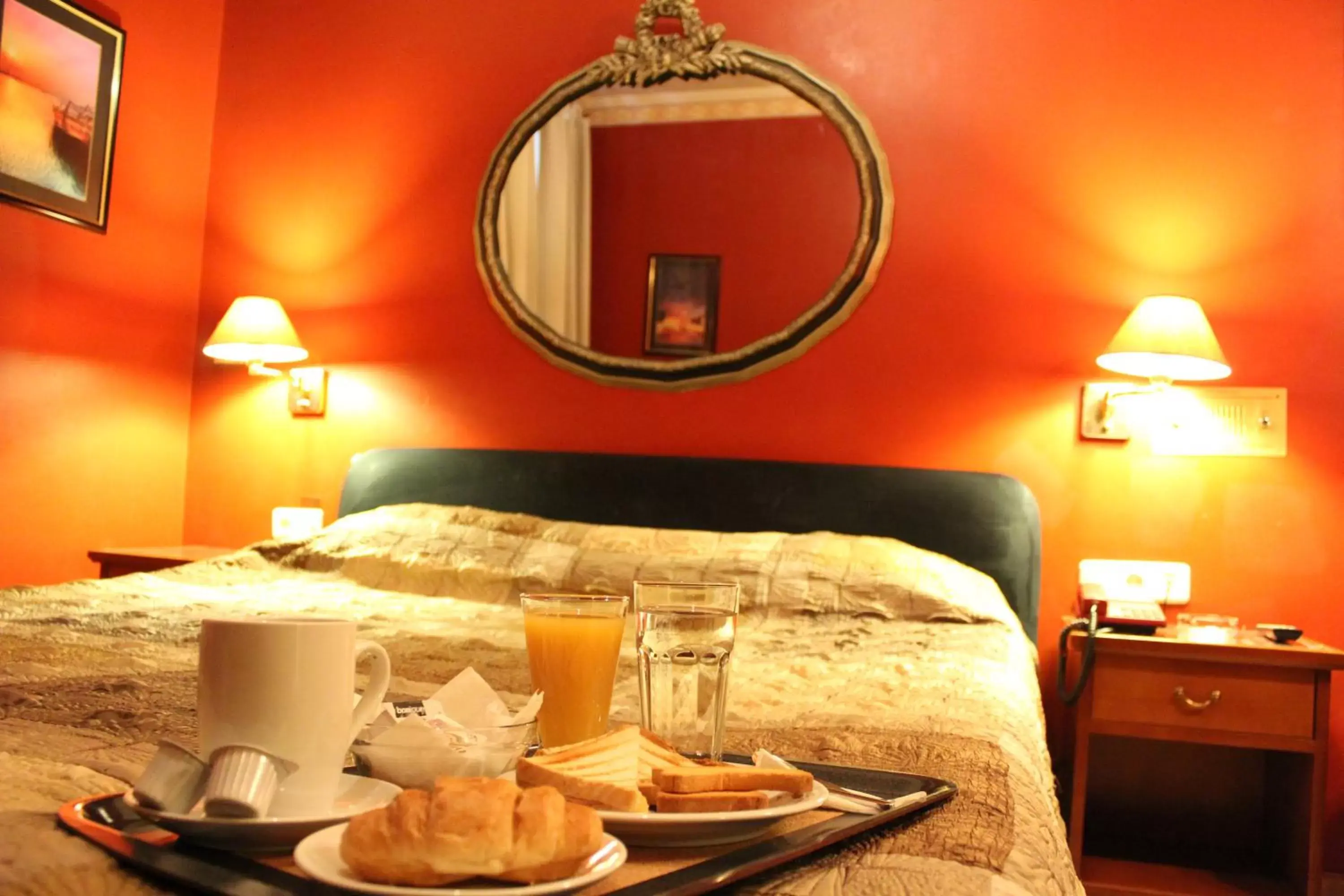 Breakfast, Bed in Exis Hotel