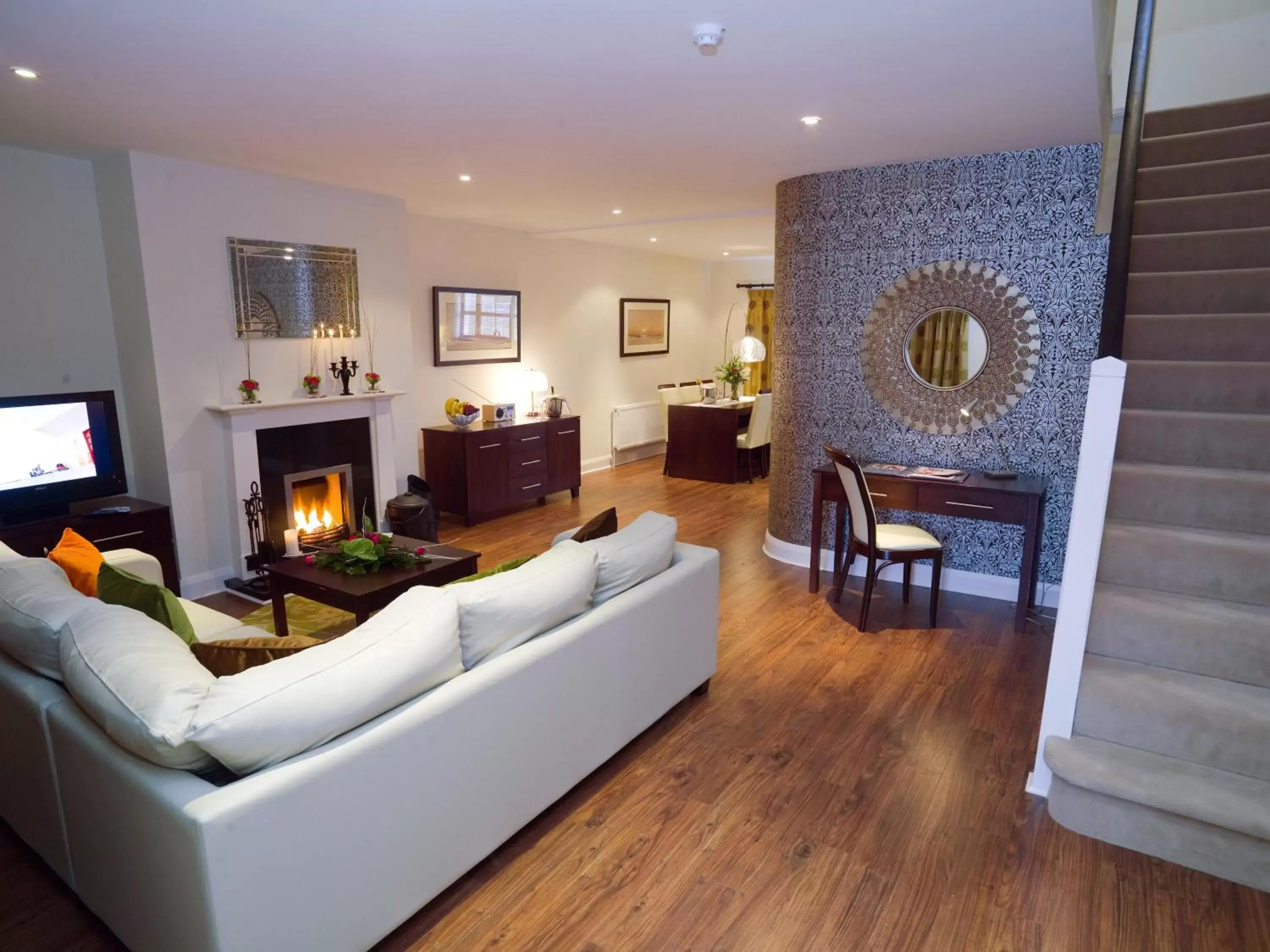 Living room, Seating Area in Kenmare Bay Hotel Lodges