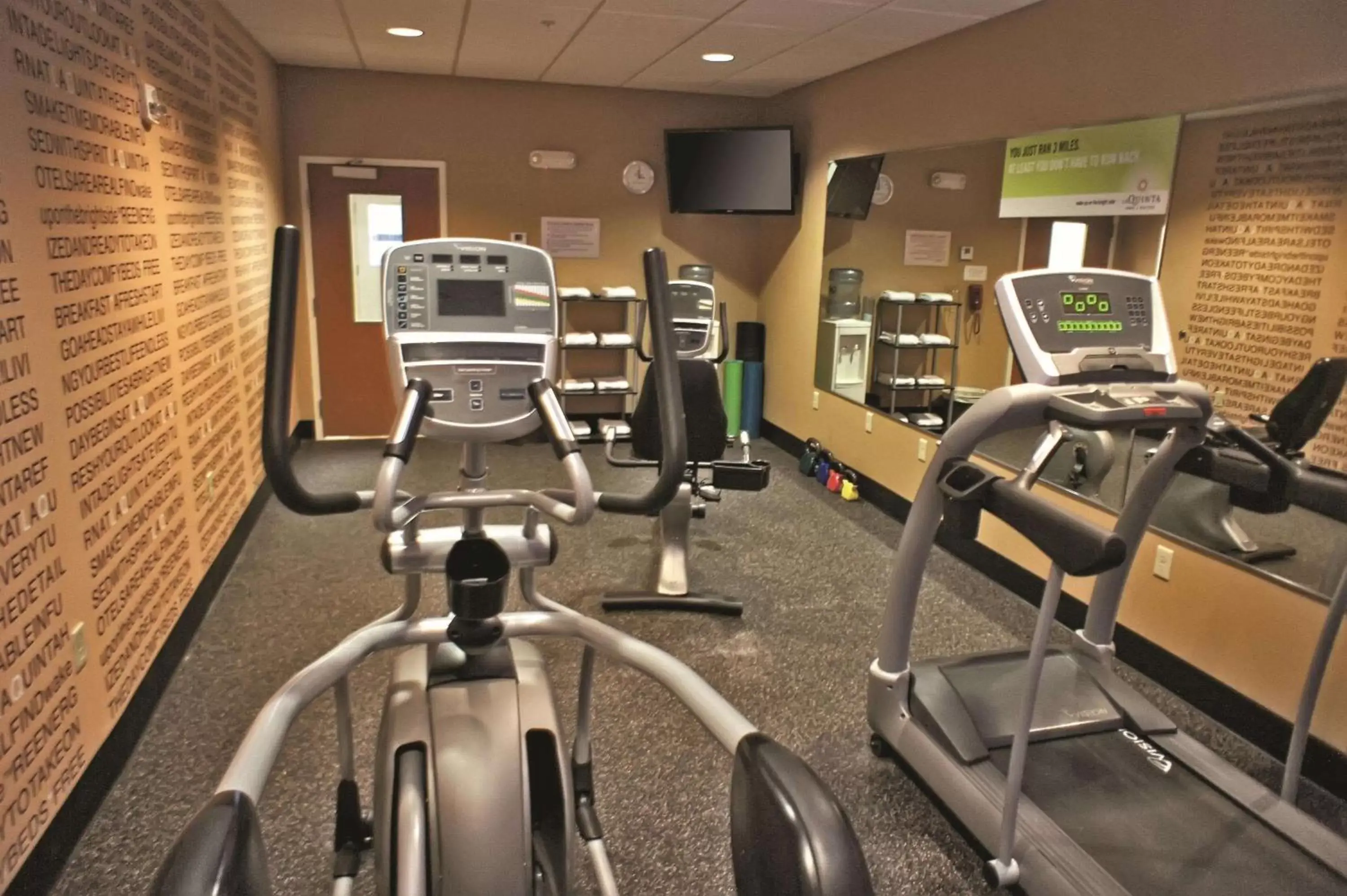 Fitness centre/facilities in La Quinta by Wyndham Edmond Fitness centre/facilities in La Quinta by Wyndham Edmond