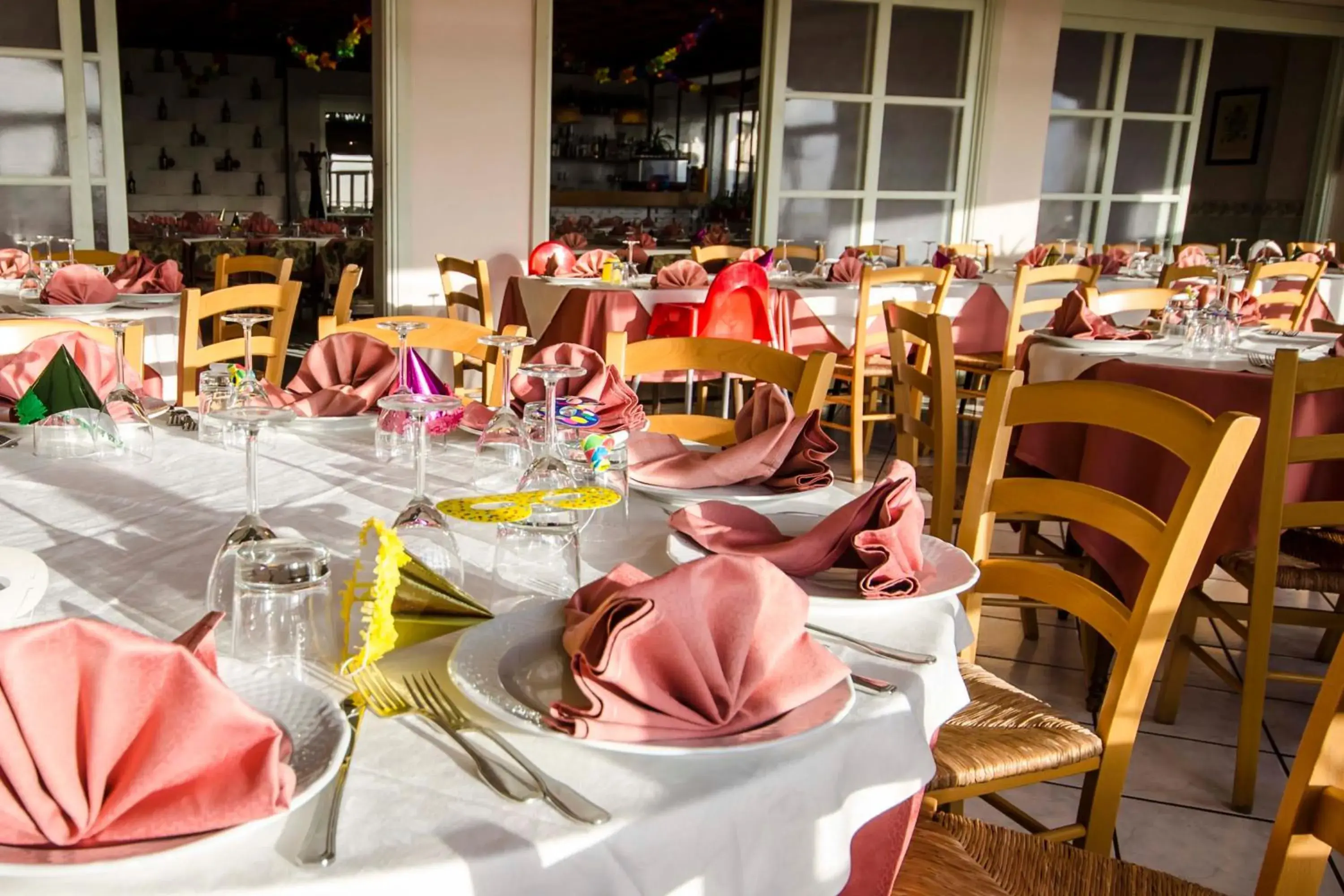 Restaurant/Places to Eat in Hotel Tarconte