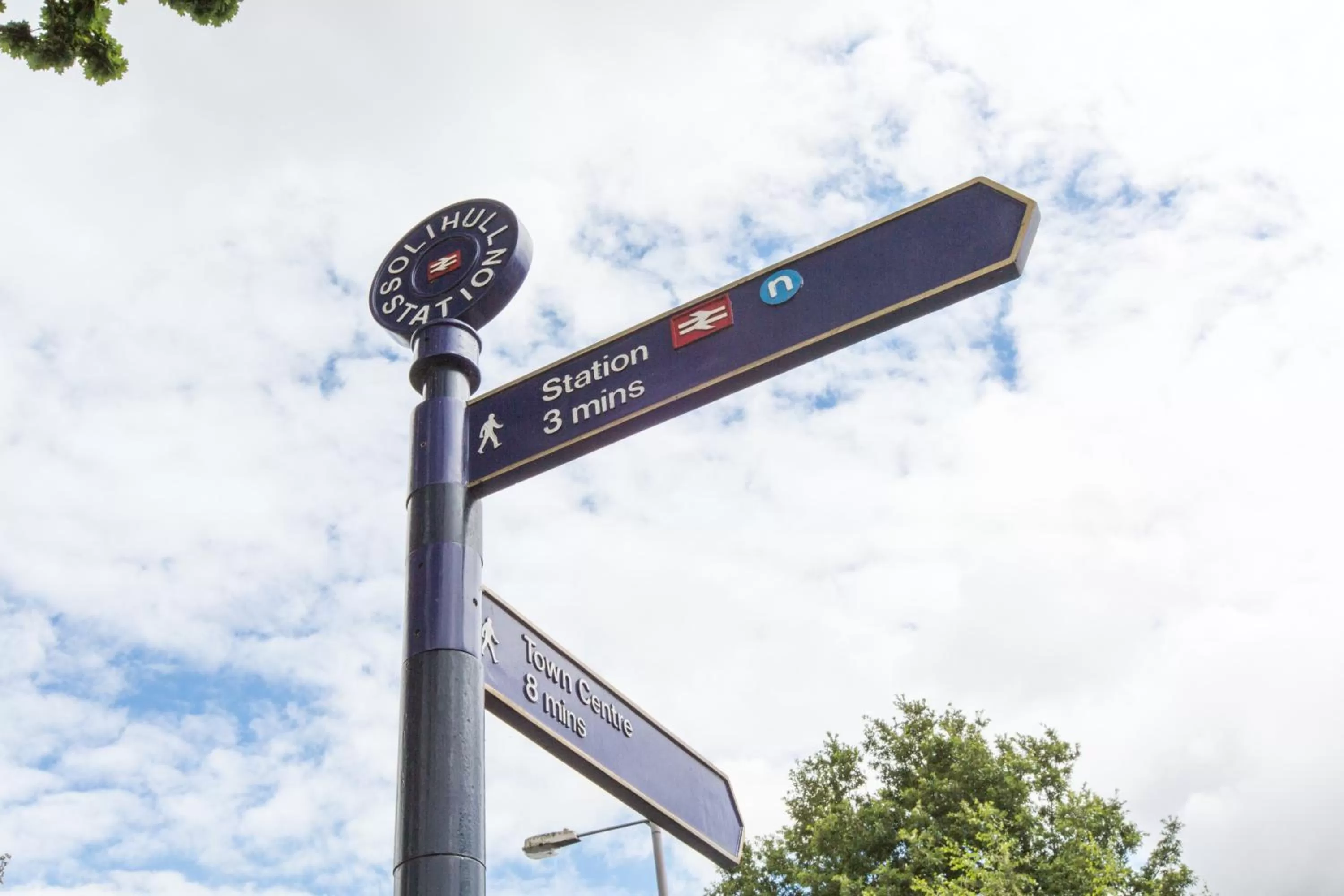 Day, Property Logo/Sign in Station Approach