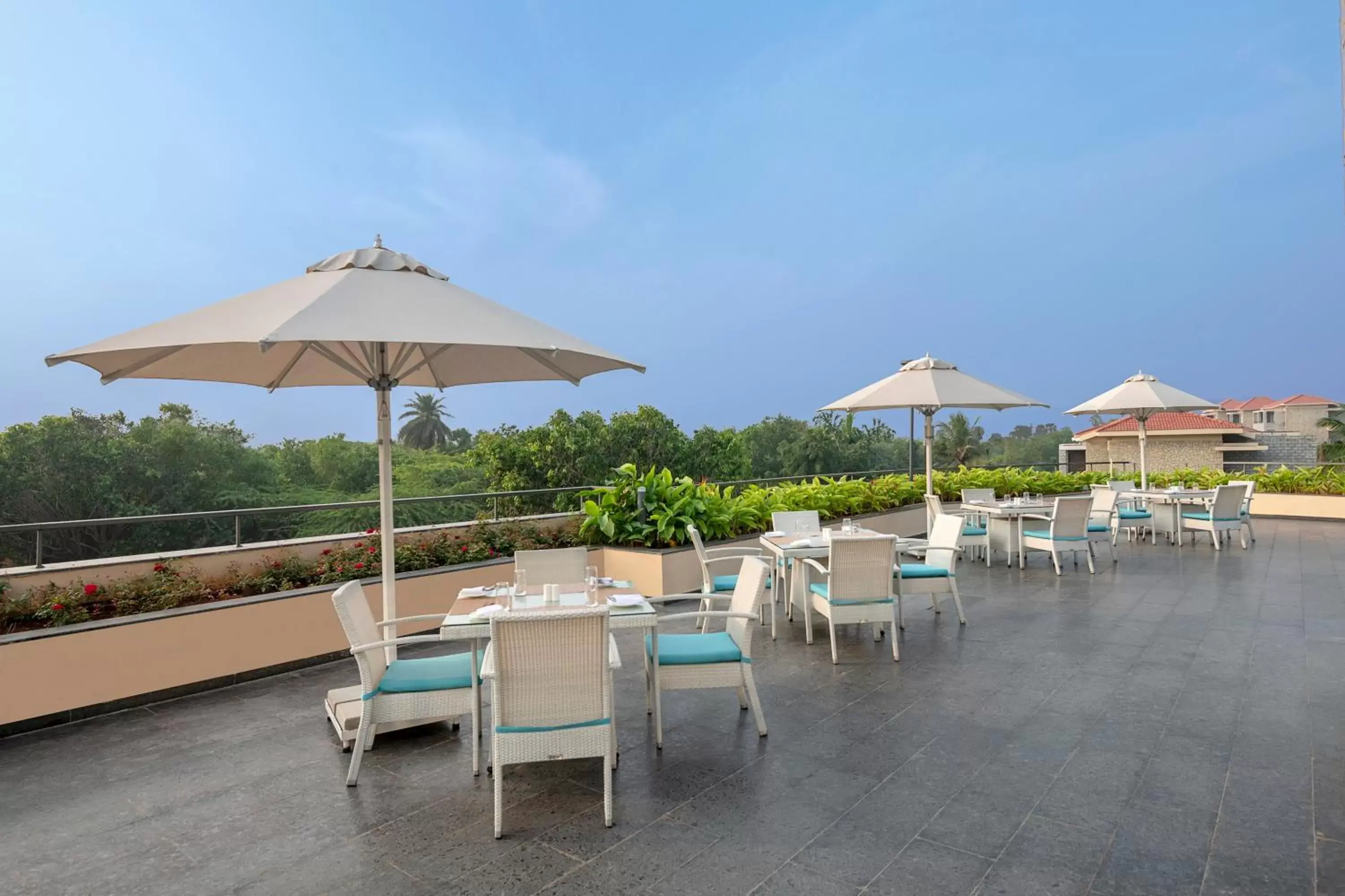 Restaurant/places to eat in Radisson Blu Resort Visakhapatnam