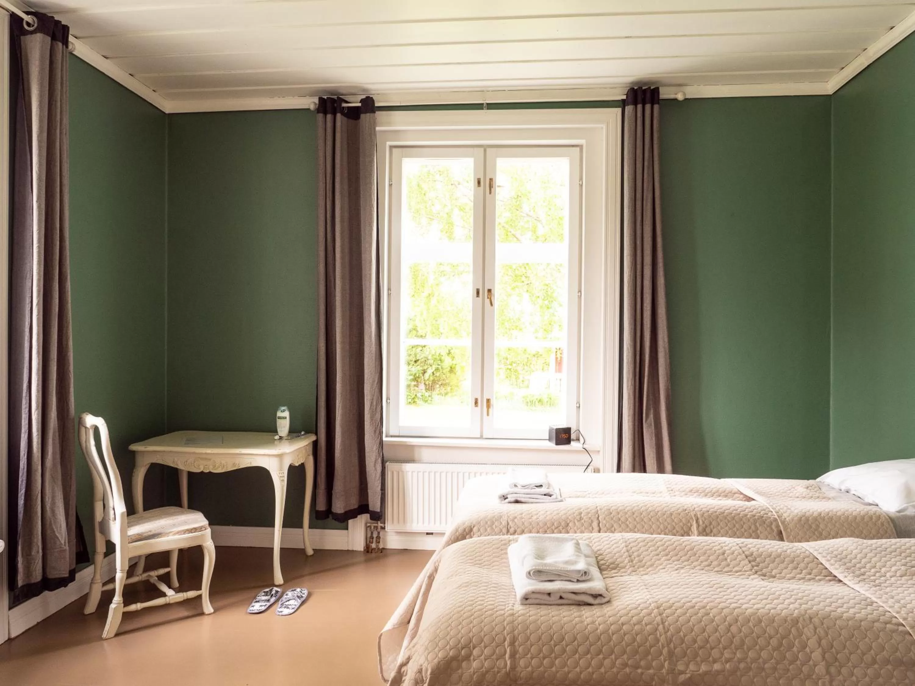 Photo of the whole room, Bed in Haapala Brewery restaurant and accommodation