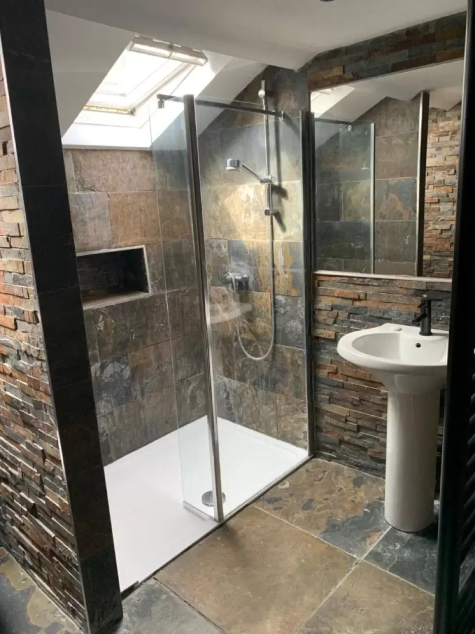 Bathroom in Stable Yard Rooms