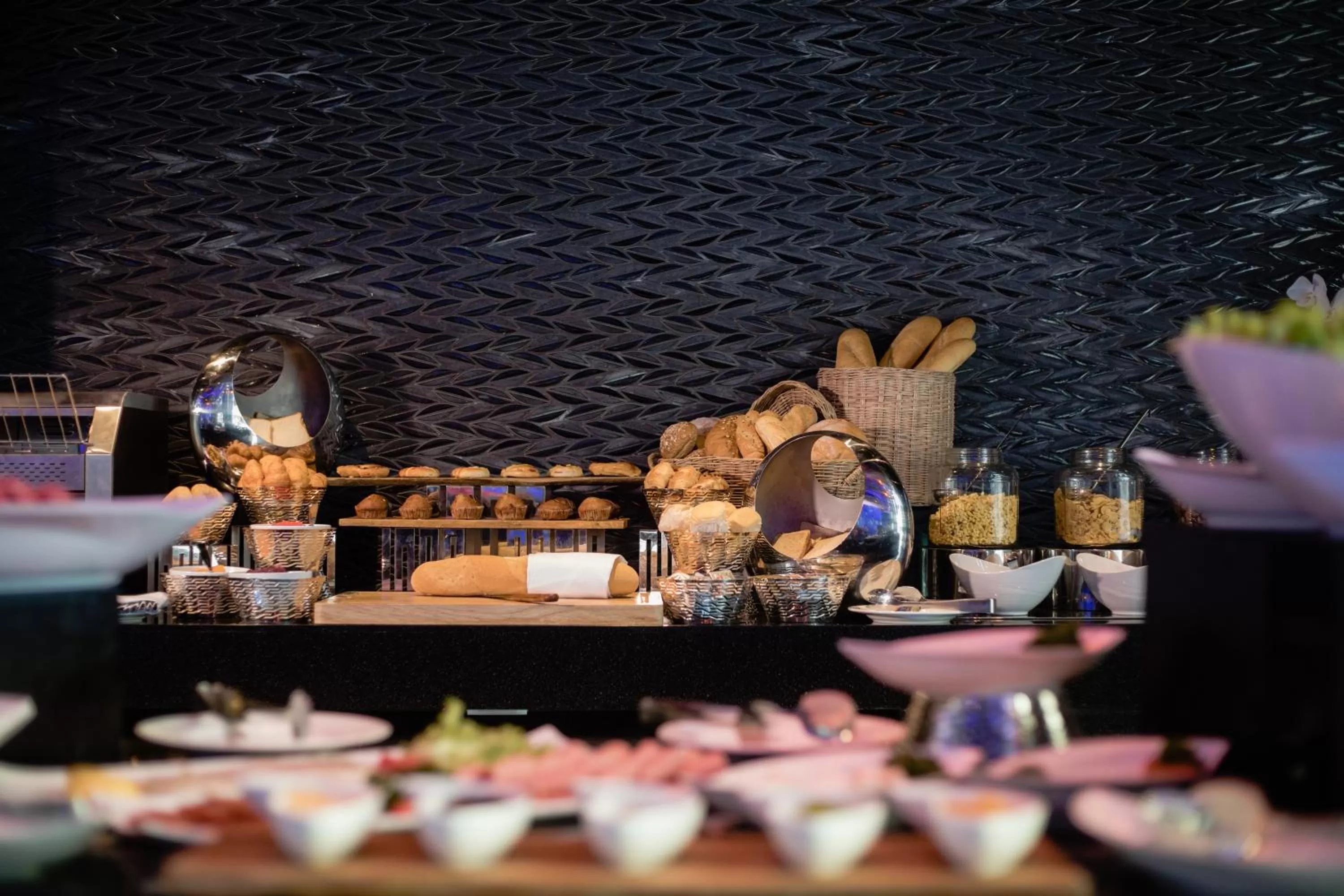 Restaurant/places to eat in Centara Azure Hotel Pattaya