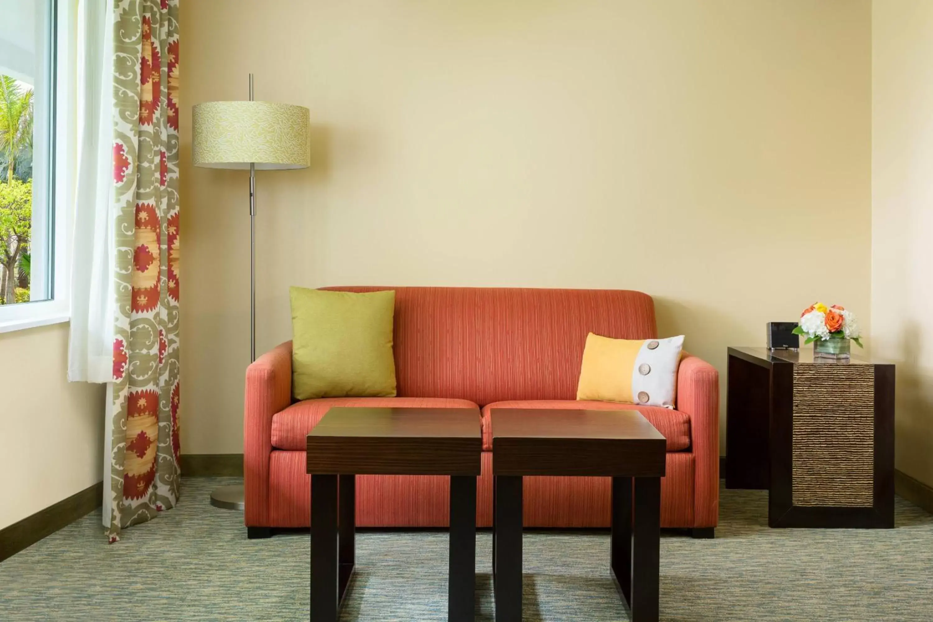 Living room, Seating Area in Fairfield Inn & Suites by Marriott Key West at The Keys Collection