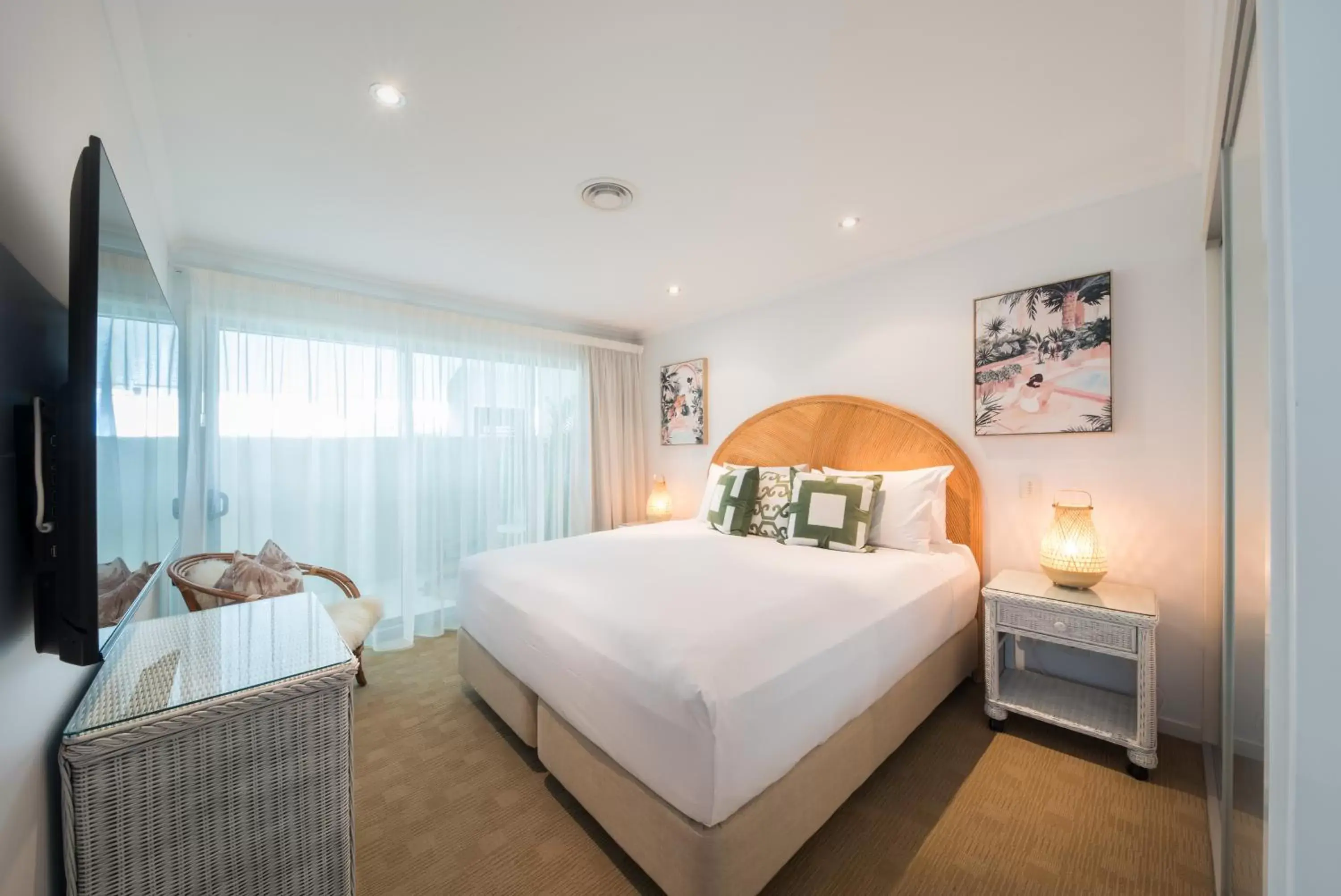 Bedroom, Bed in at Marina Shores