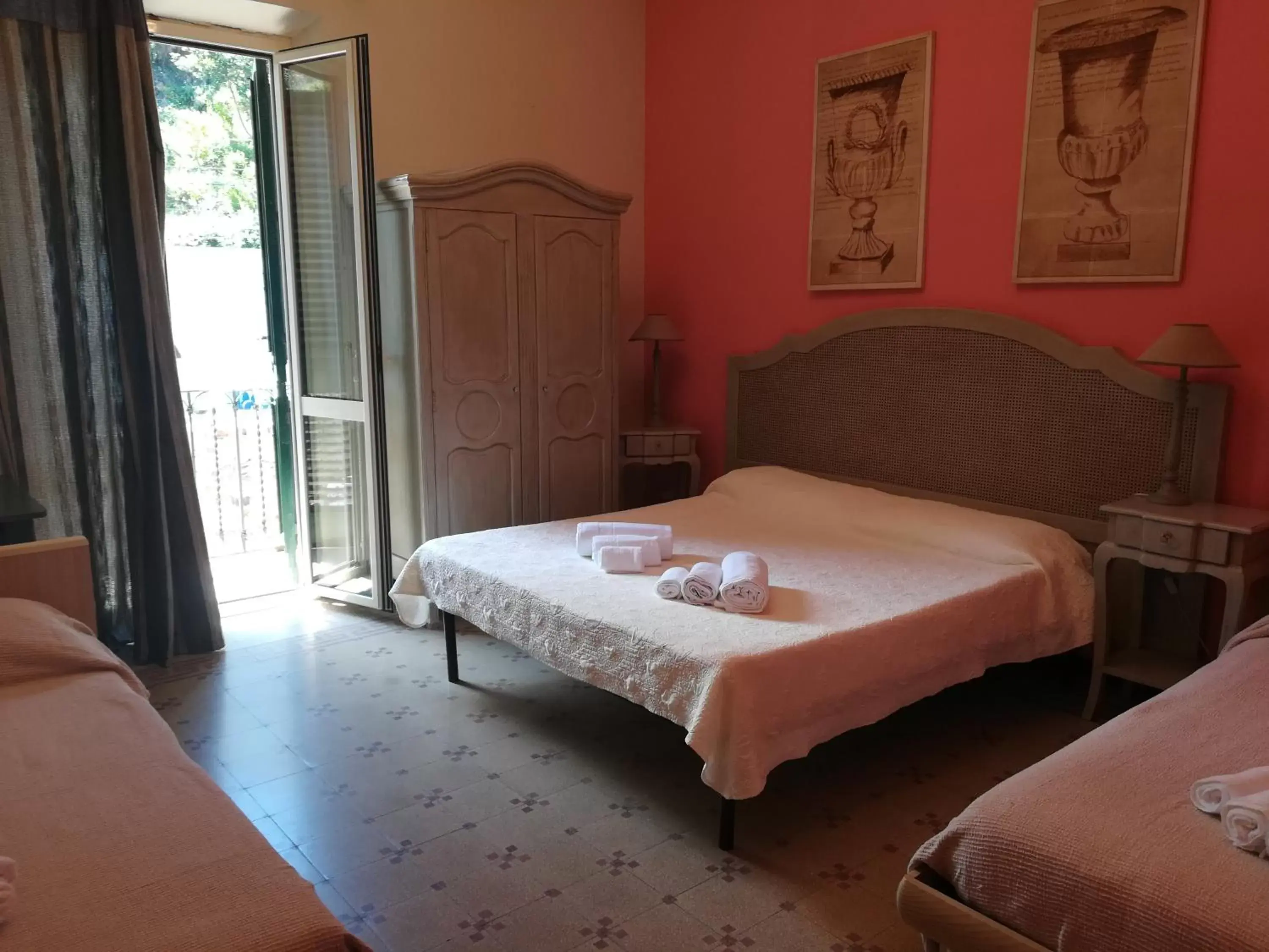 Bed in B&B A Due Passi dal Mare