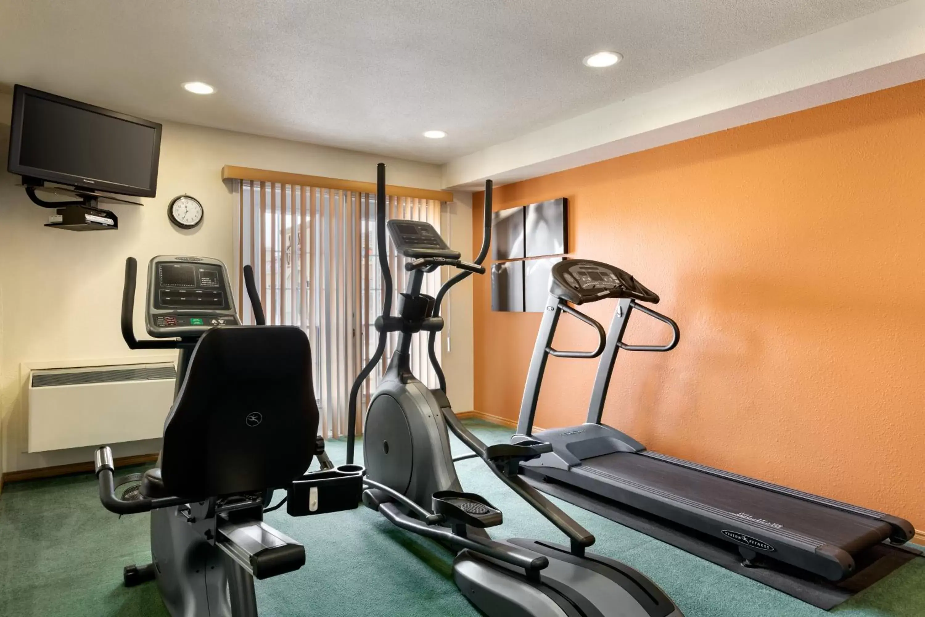 Fitness centre/facilities, Fitness Center/Facilities in Travelodge Suites by Wyndham New Glasgow