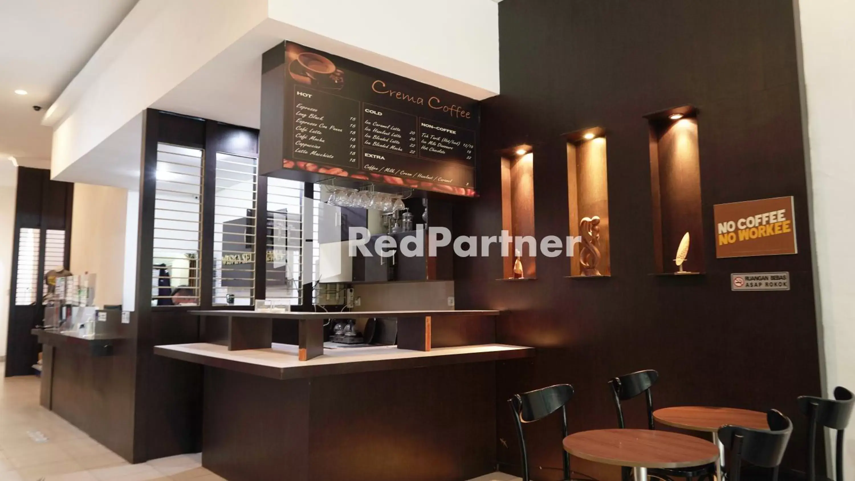 Restaurant/places to eat in Wisma Sederhana RedPartner