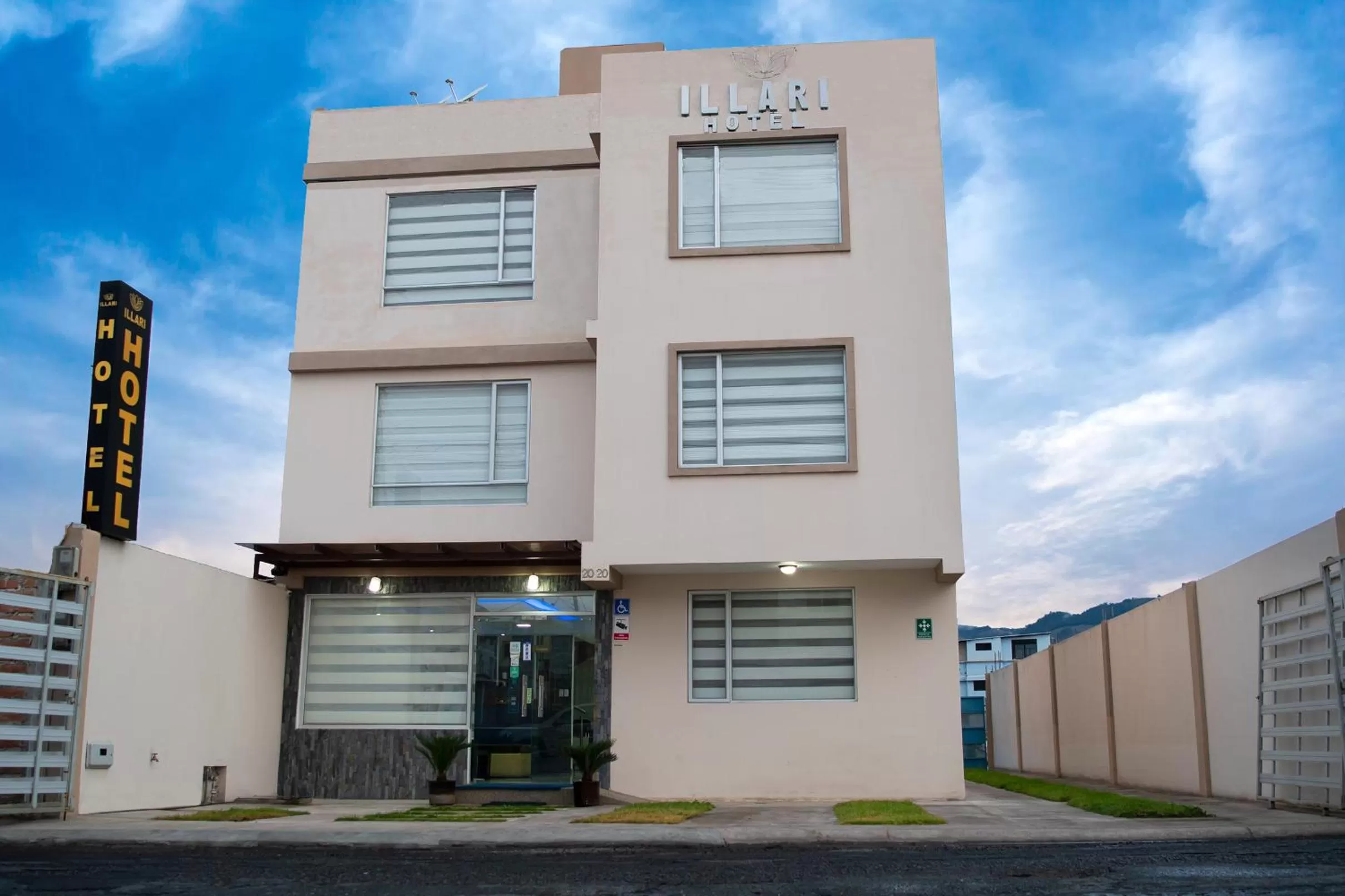 Property building in Illari Hotel