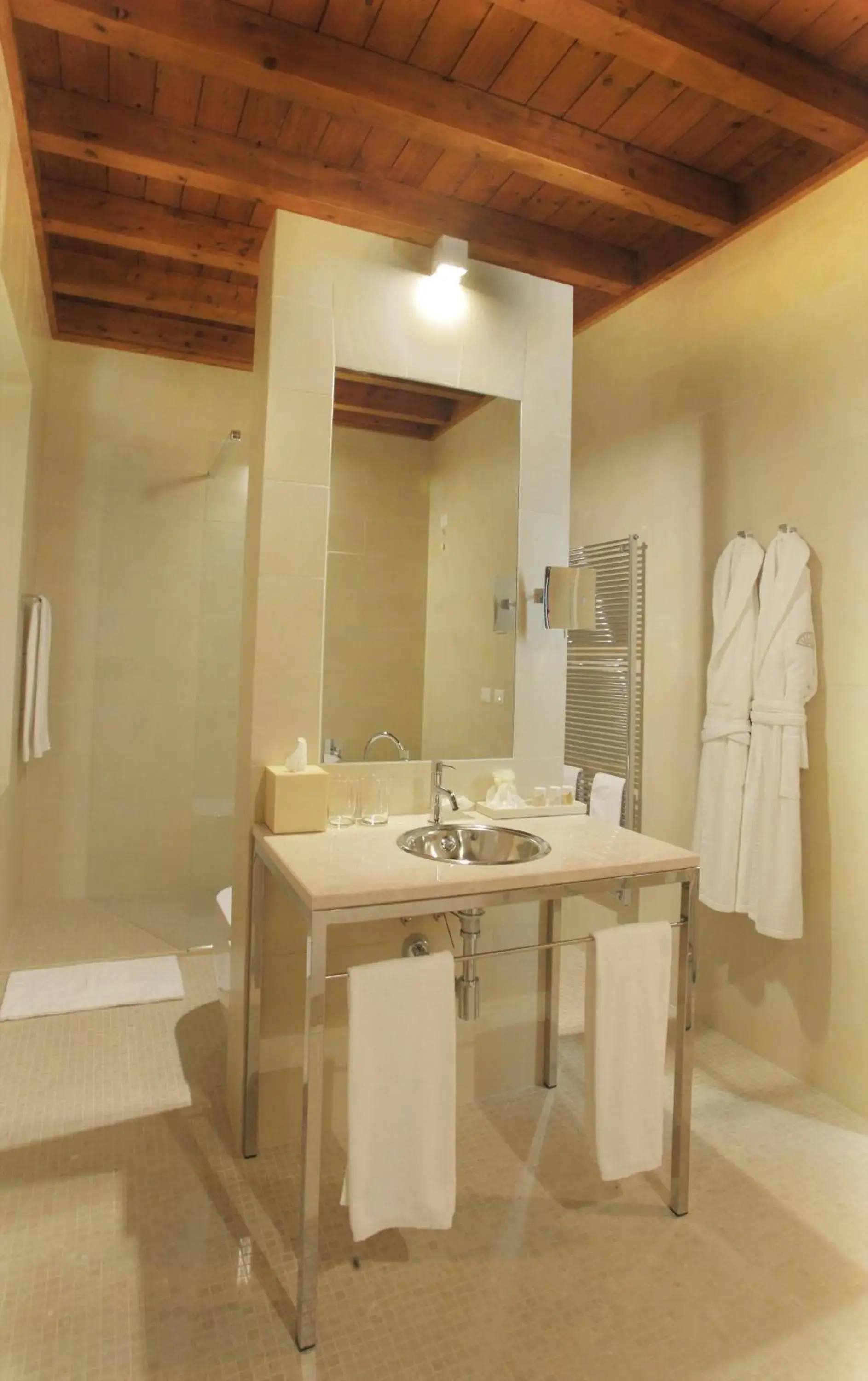 Bathroom in La Fiermontina - luxury home hotel