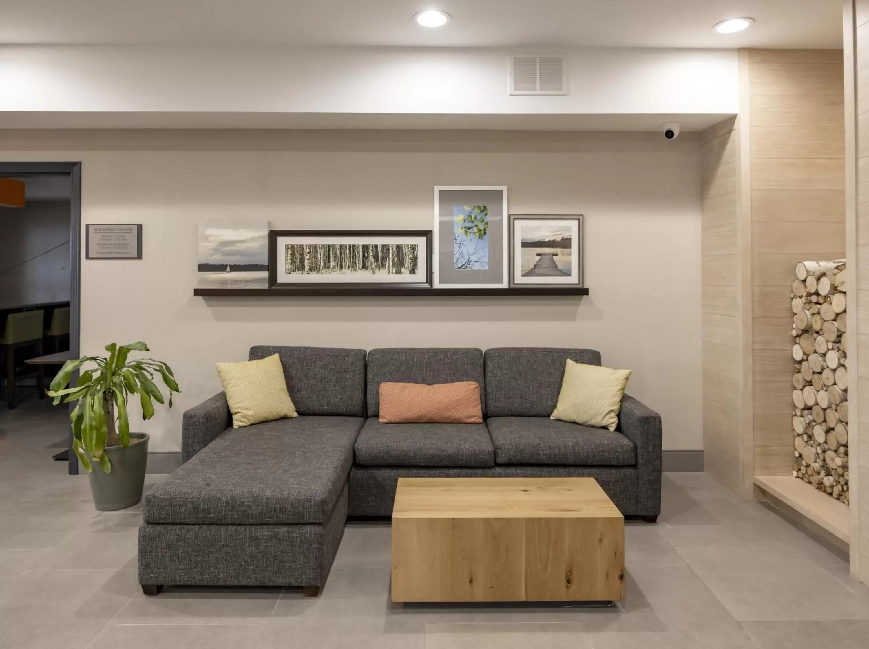 Lobby or reception, Seating Area in Country Inn & Suites by Radisson, Tinley Park, IL