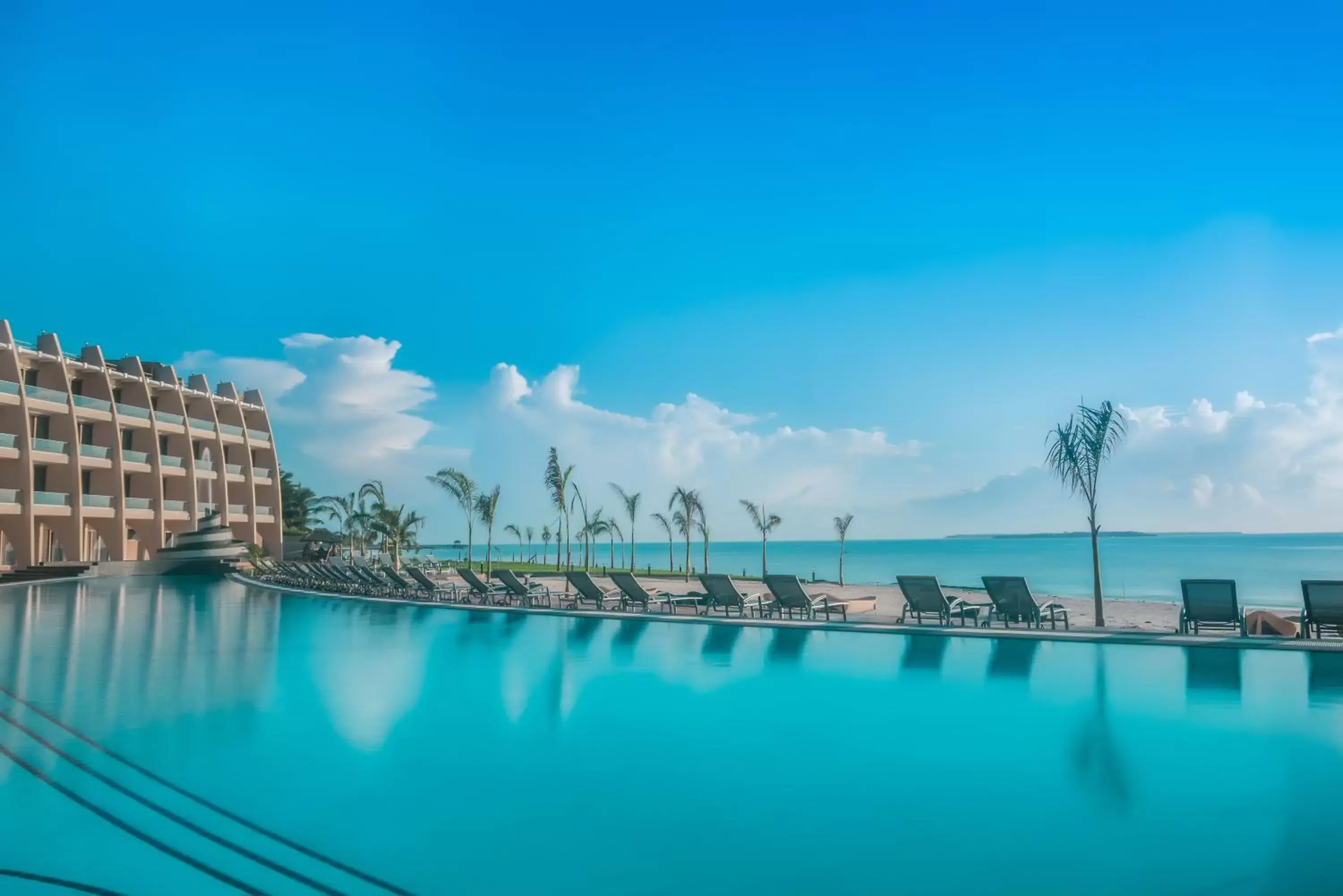 Banquet/Function facilities, Swimming Pool in Ramada Resort By Wyndham Dar es Salaam
