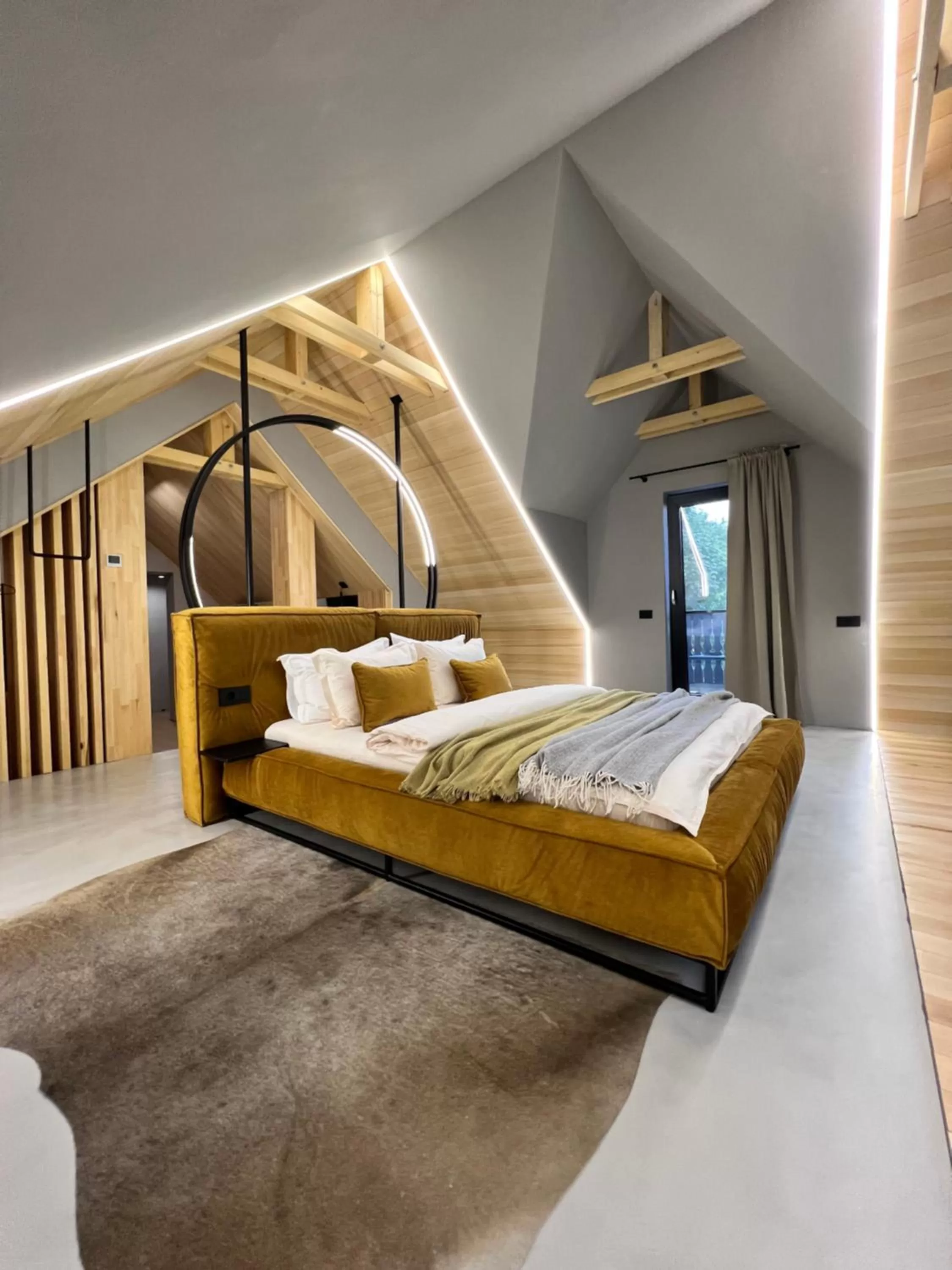Bed in Garden Retreat Junior