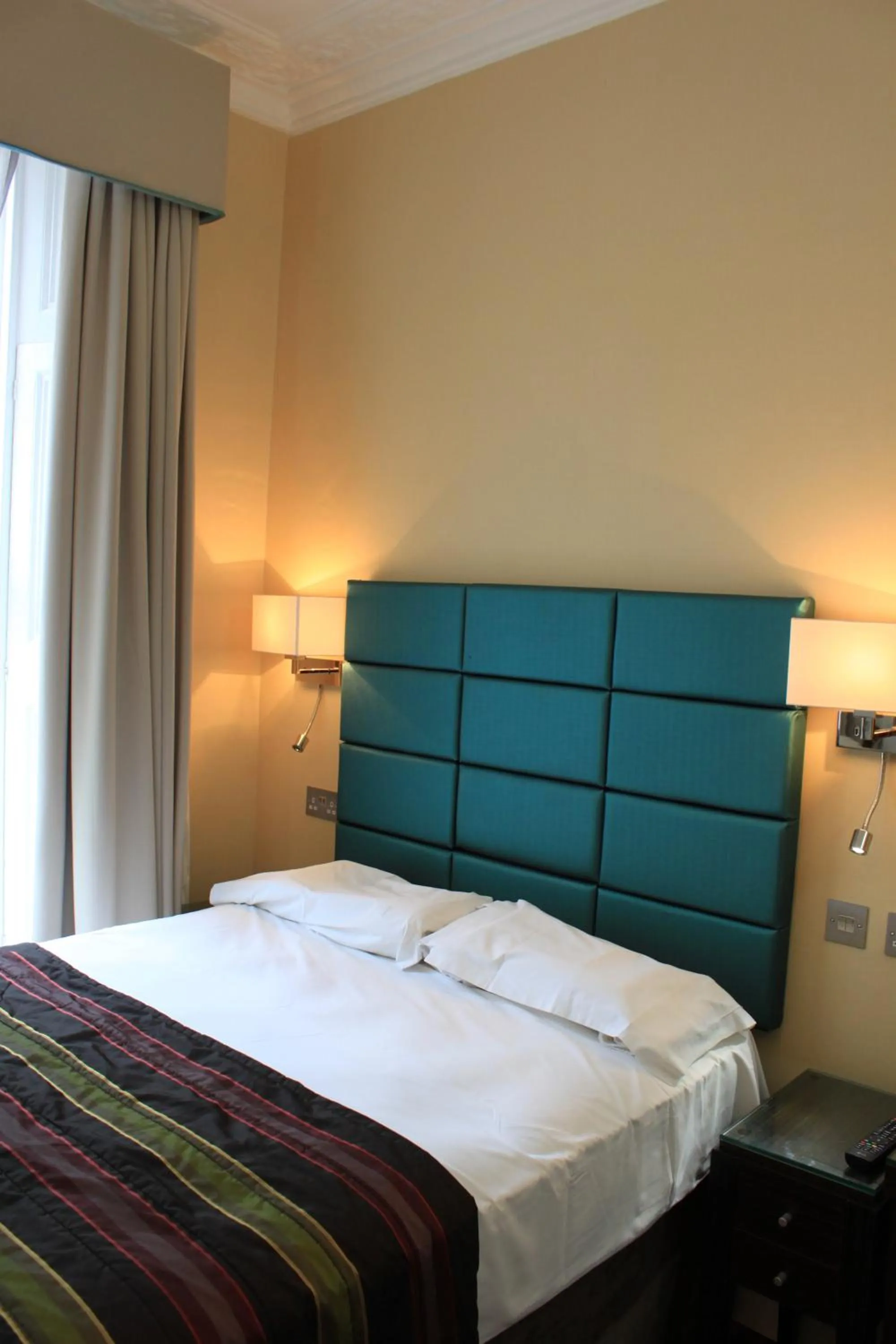 Bed in Astors Belgravia