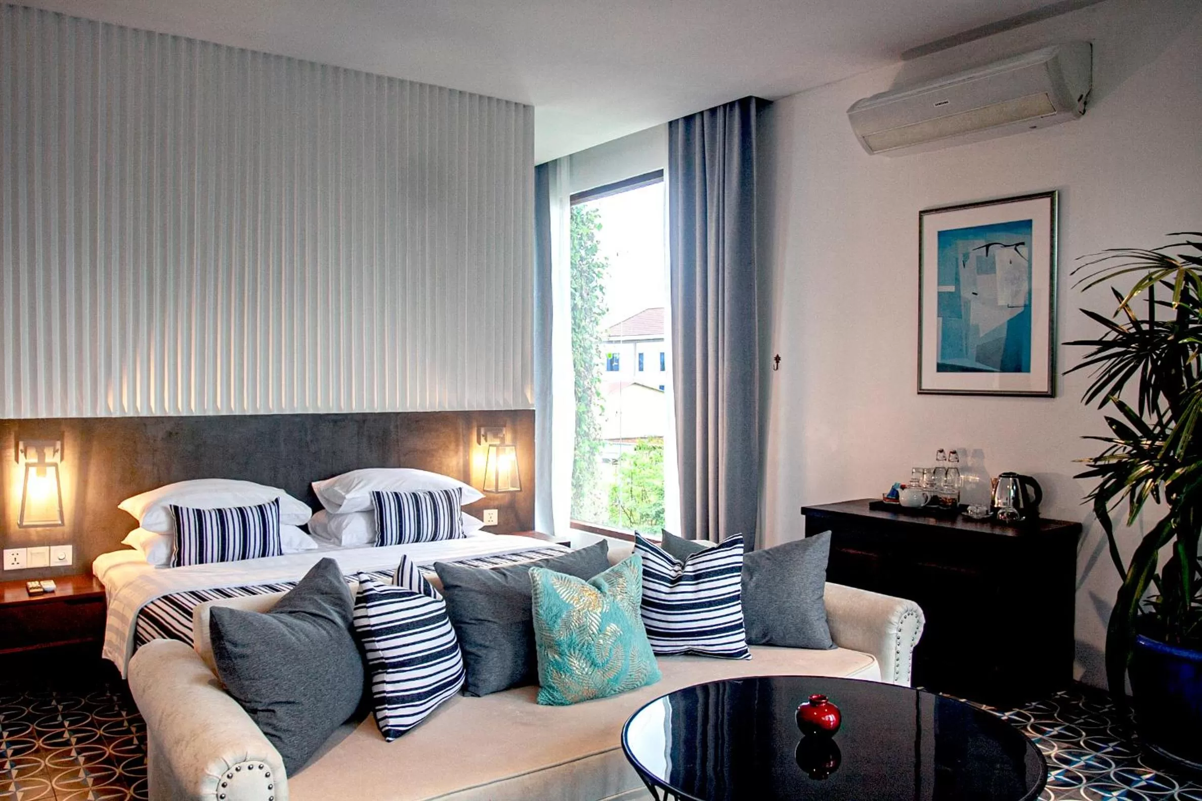 Photo of the whole room, Seating Area in William's Houses