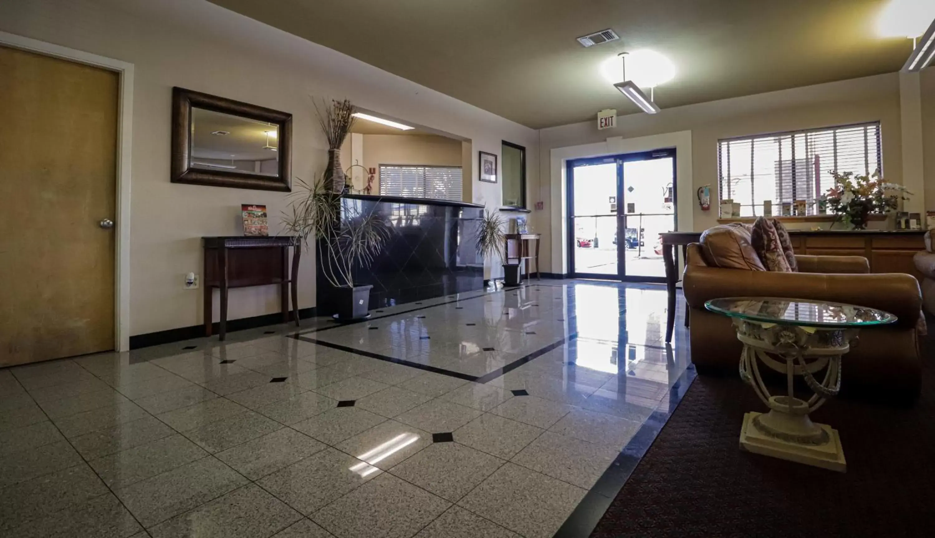 Lobby or reception, Lobby/Reception in University Inn & Suites