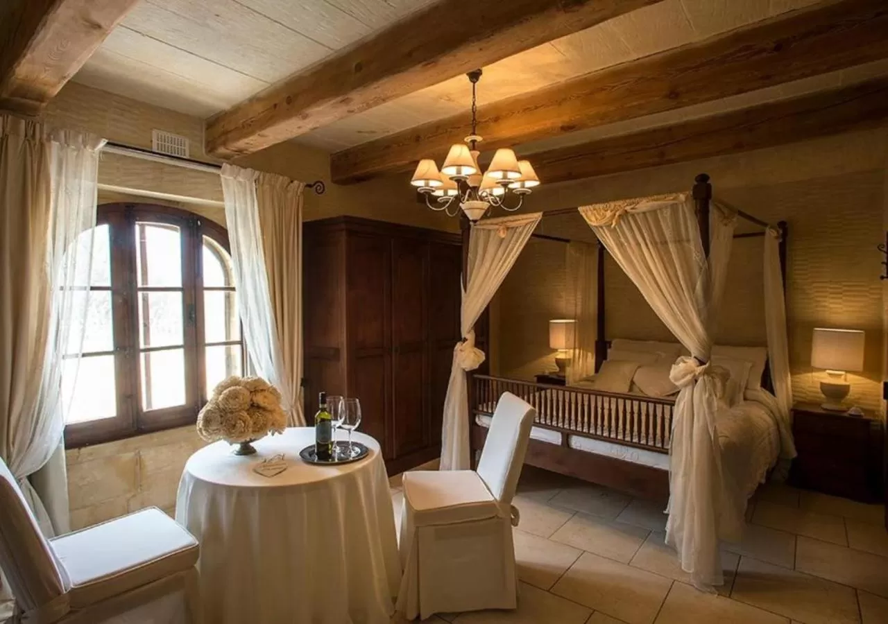 Bedroom, Bed in Betty Cake B&B