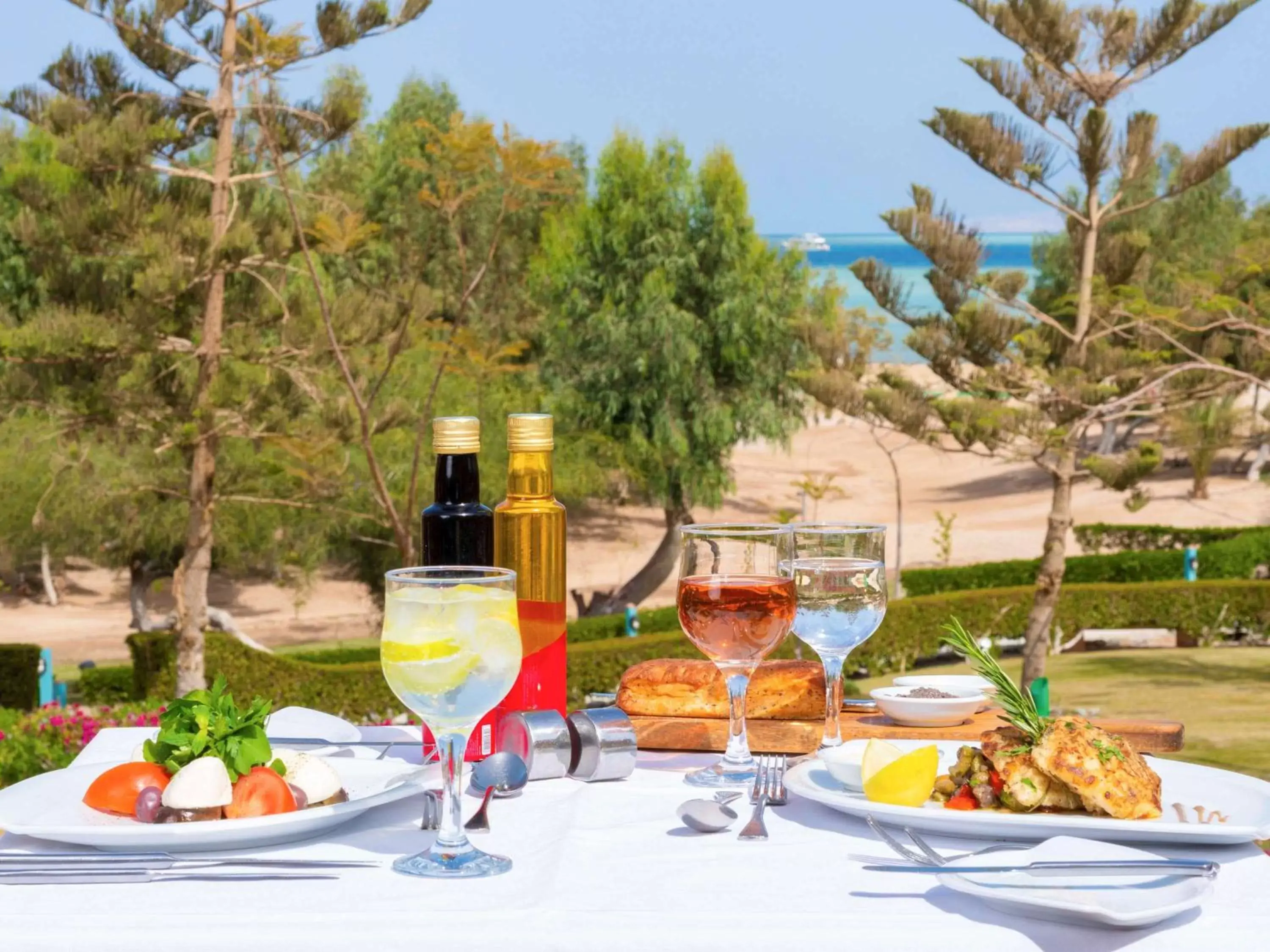 Restaurant/places to eat in Movenpick Resort & Spa El Gouna