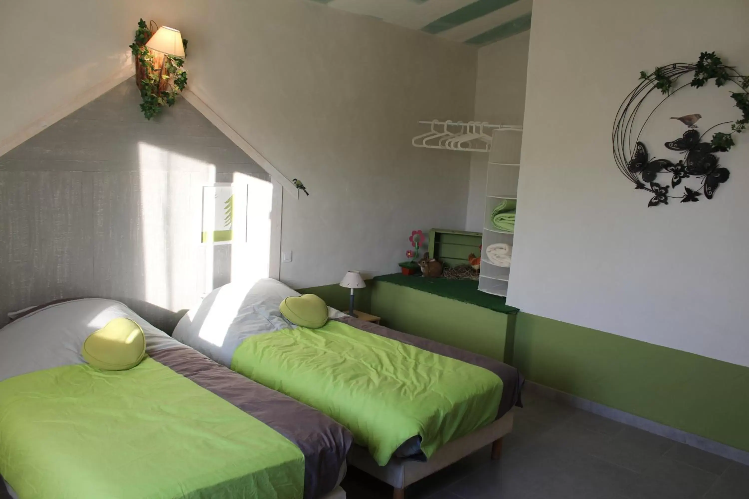 Bed in La Sarriette, Chambres d'hôtes et gîte d'étape à Eygalieres 13810