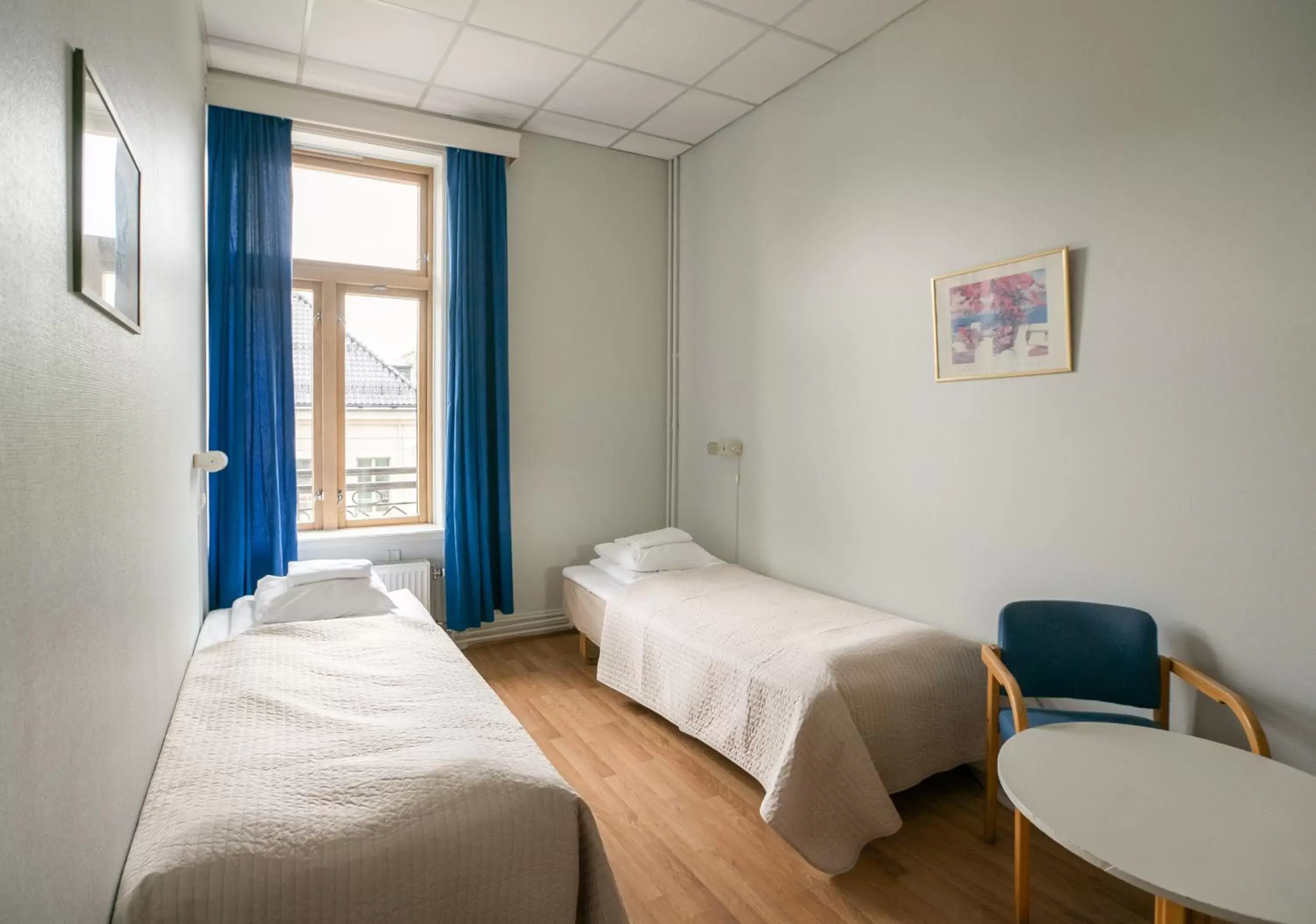 Budget Twin Room with Shared Bathroom in Cochs Pensjonat Budget Twin Room with Shared Bathroom in Cochs Pensjonat