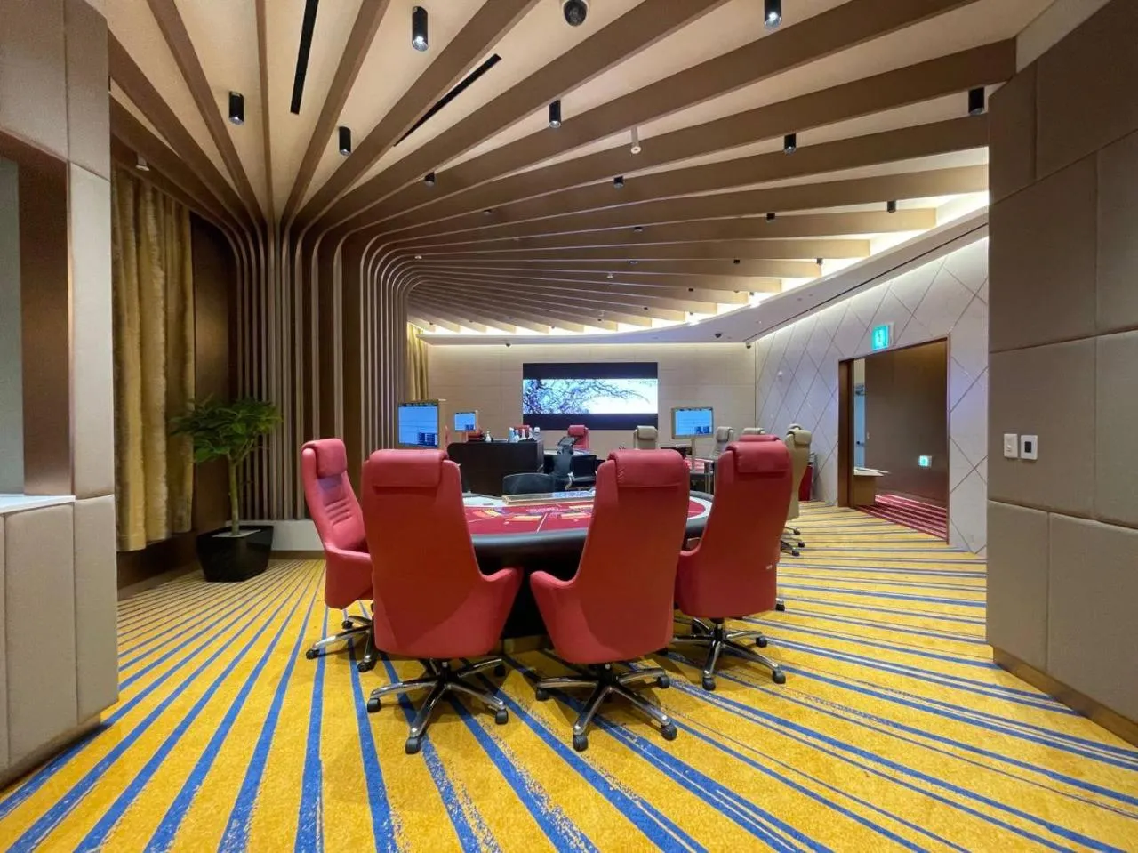 Casino in Novotel Suites Ambassador Seoul Yongsan