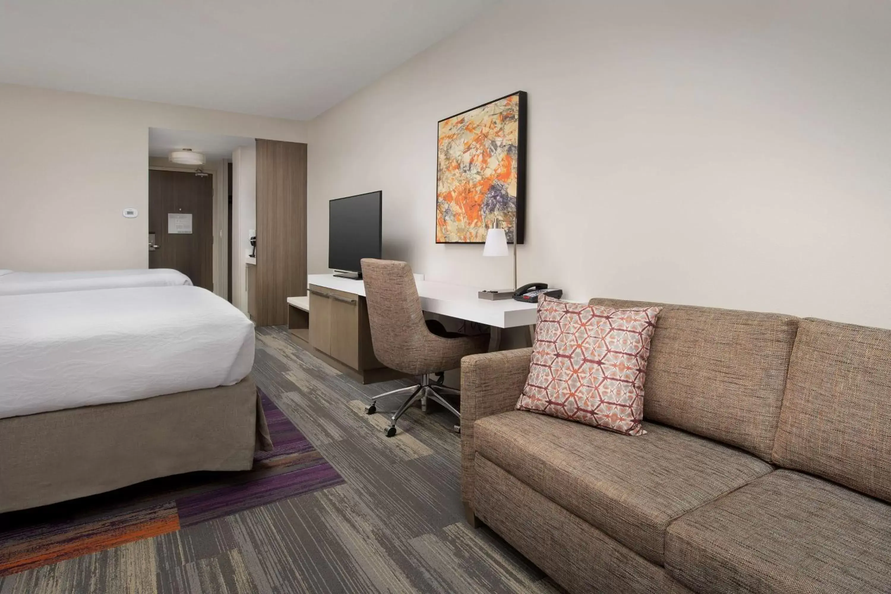 Bedroom in Hilton Garden Inn Columbia Airport, SC