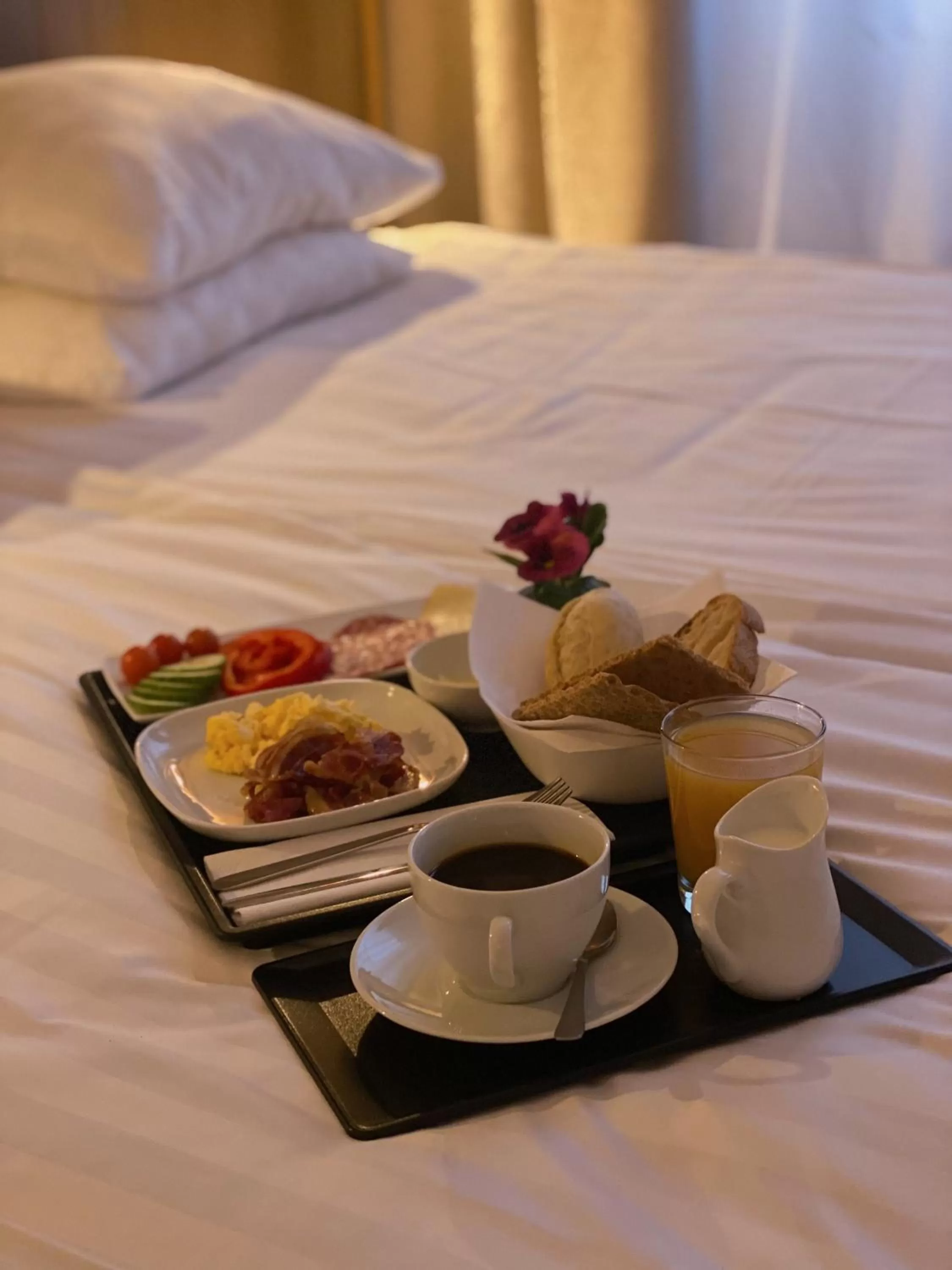 Breakfast, Bed in Lidingö Arena Hotel