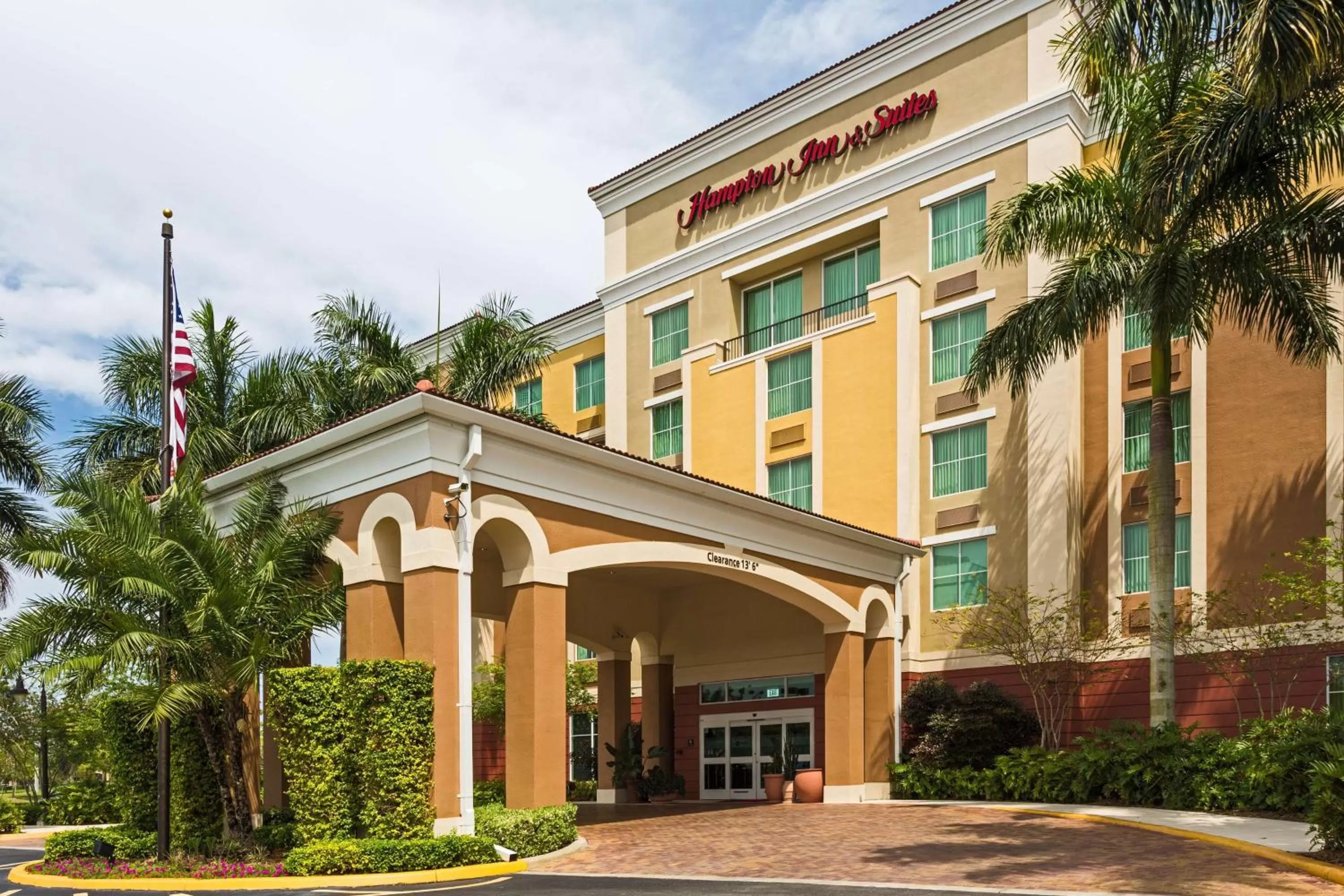 Property building in Hampton Inn & Suites Fort Lauderdale - Miramar