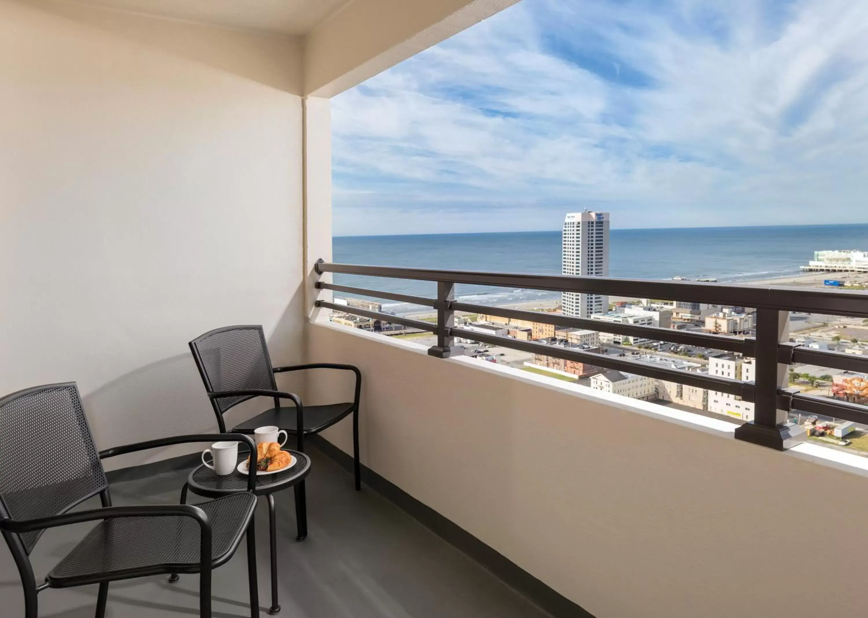 Property building, Balcony/Terrace in Club Wyndham Skyline Tower