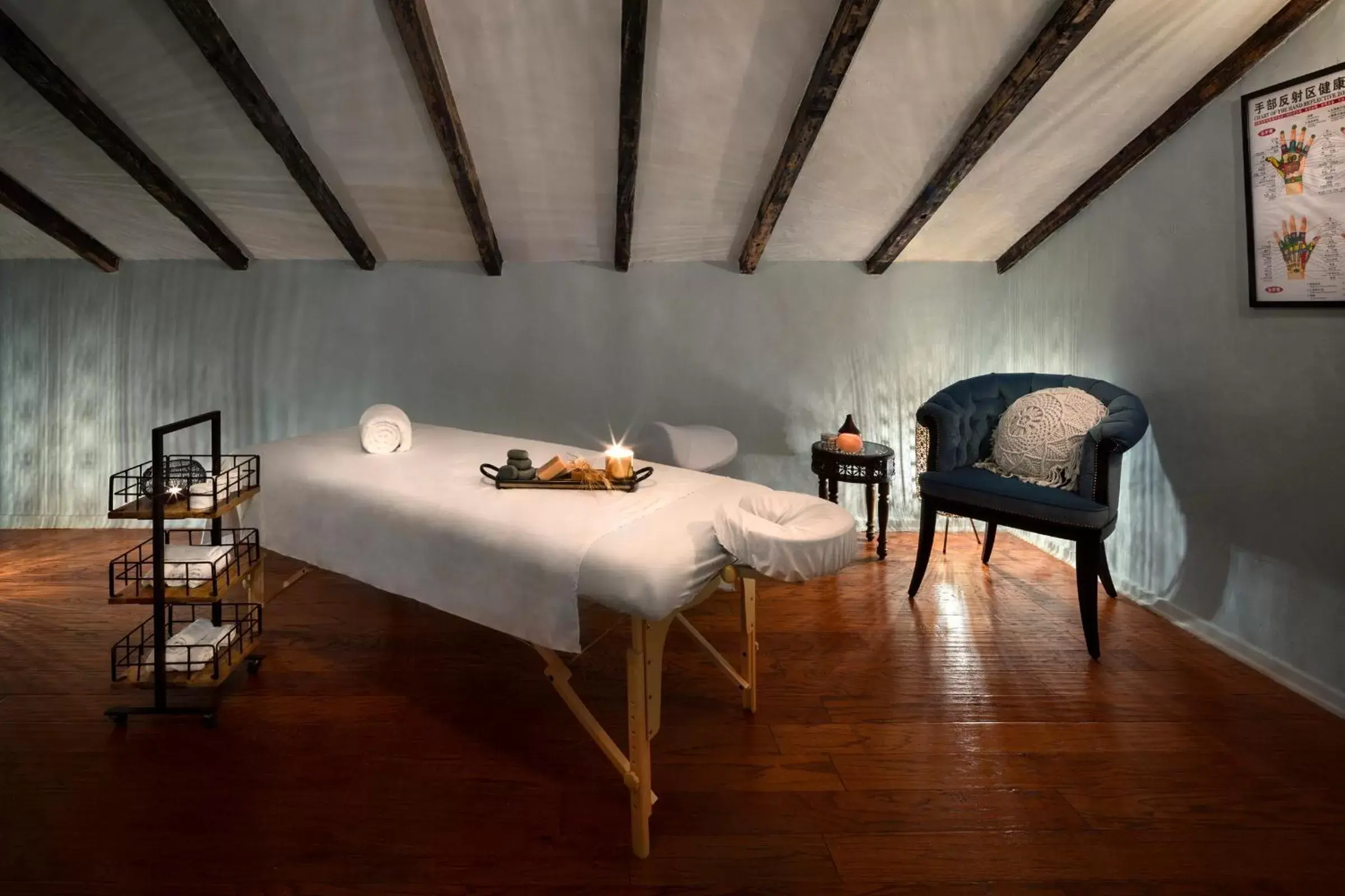 Massage in The American Colony Hotel - Small Luxury Hotels of the World