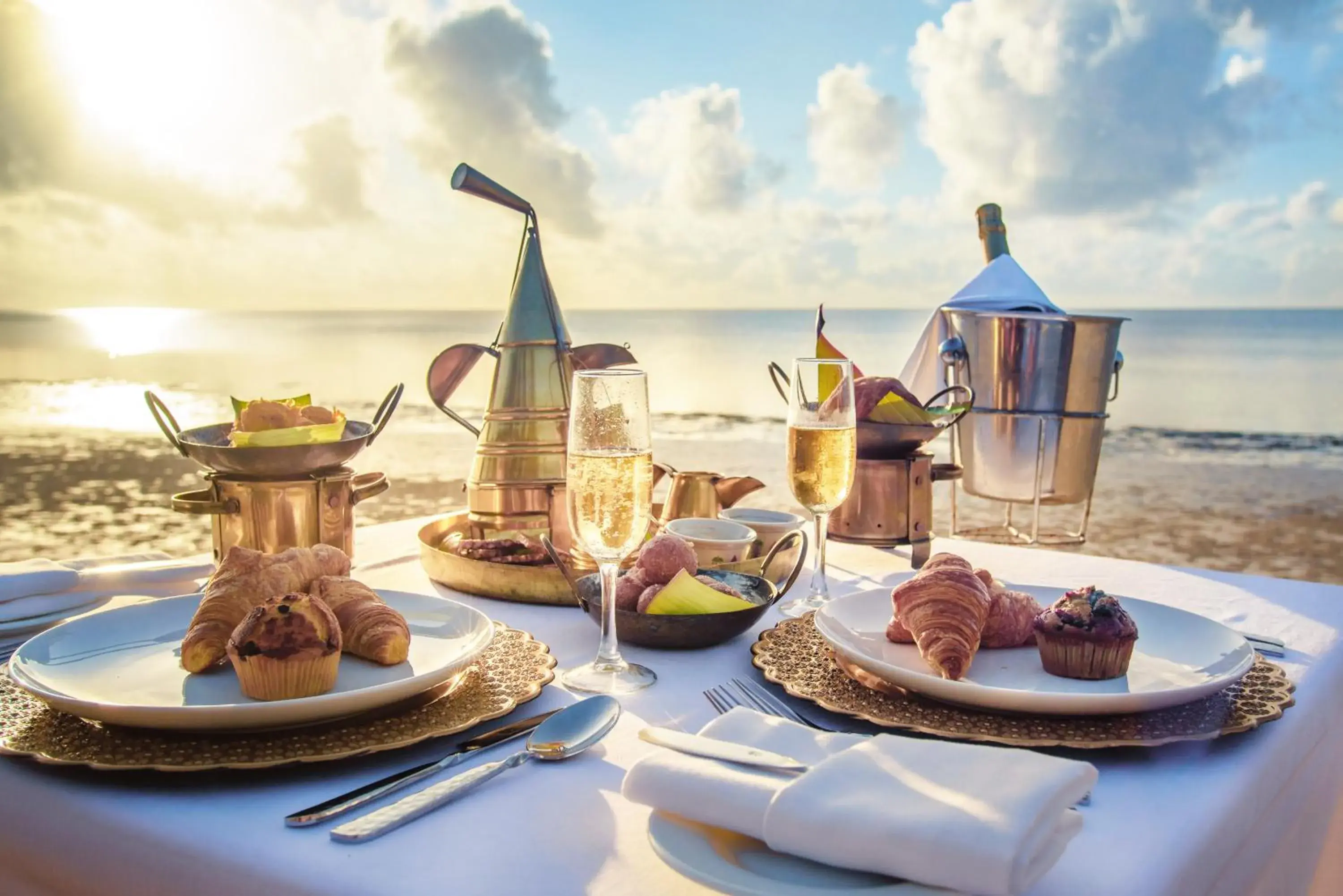 Breakfast in Sarova Whitesands Beach Resort & Spa