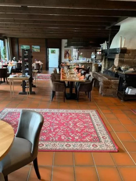 Restaurant/places to eat in Burg Wassenberg