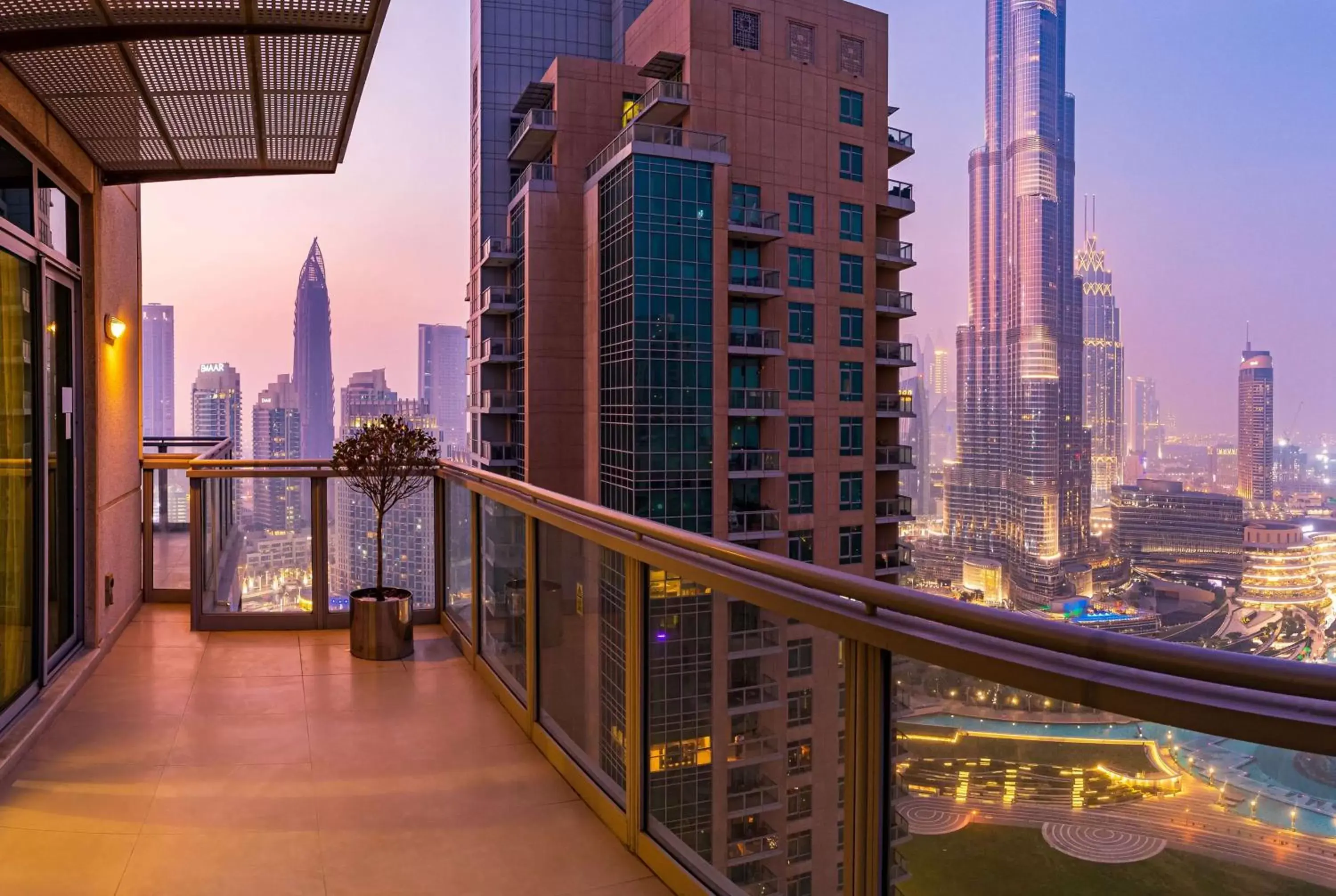 Photo of the whole room, Balcony/Terrace in Ramada Downtown Dubai